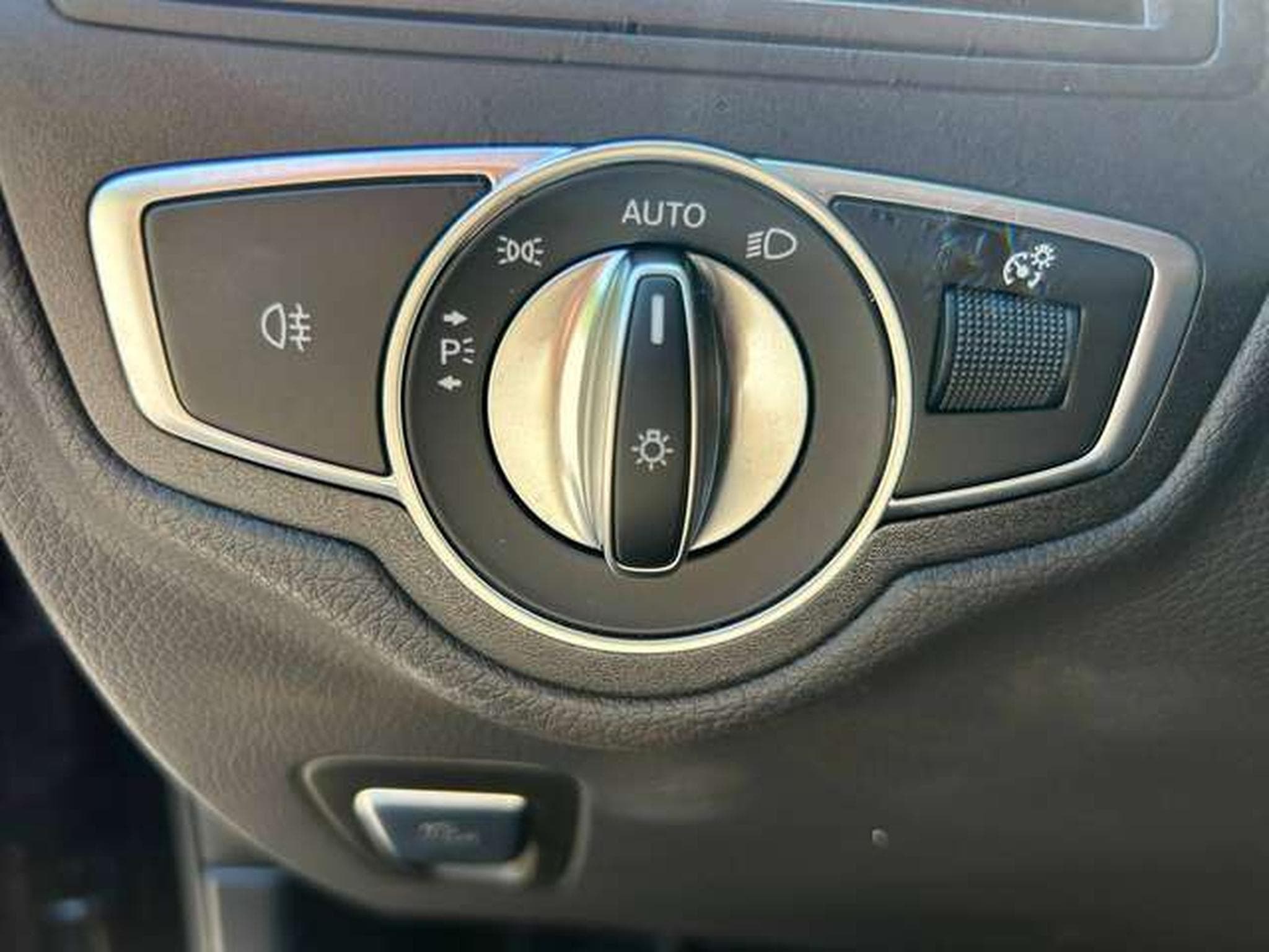 Mercedes GLC 300 D HYBRID 4-MATIC AMG LINE 306CV (2022) - Photo 12