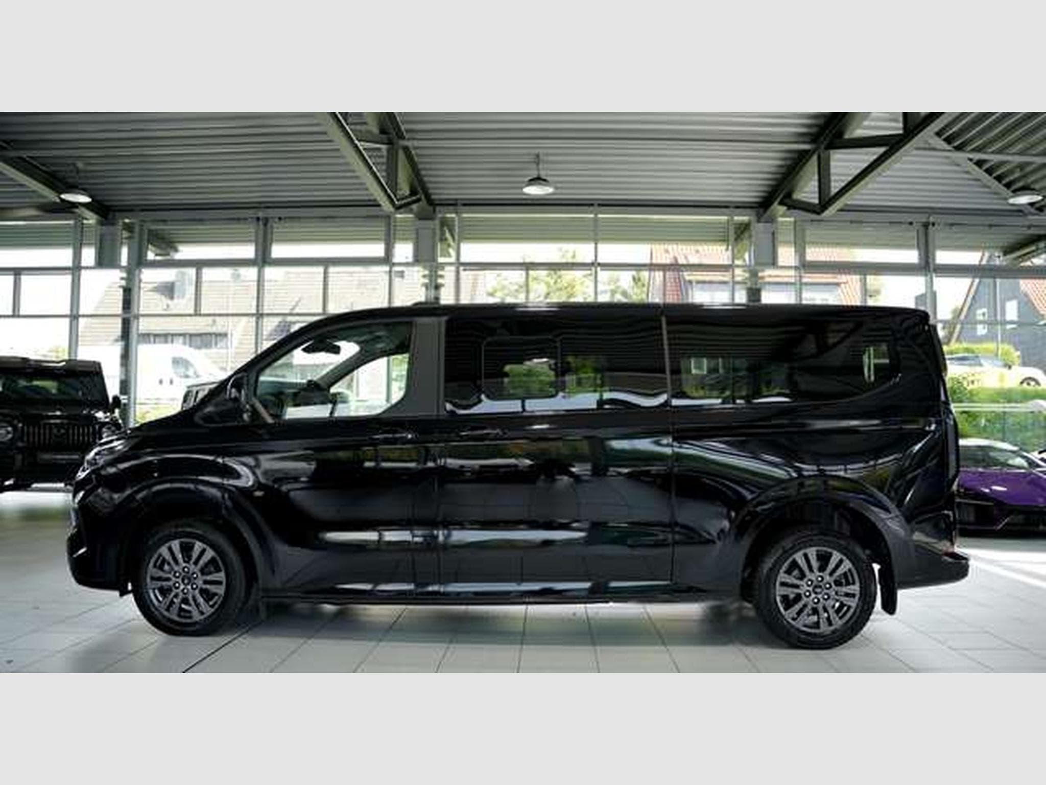 Ford Autres 320 L2 Tourneo Titanium FWD *9-Sitzer (2025) - Foto 10