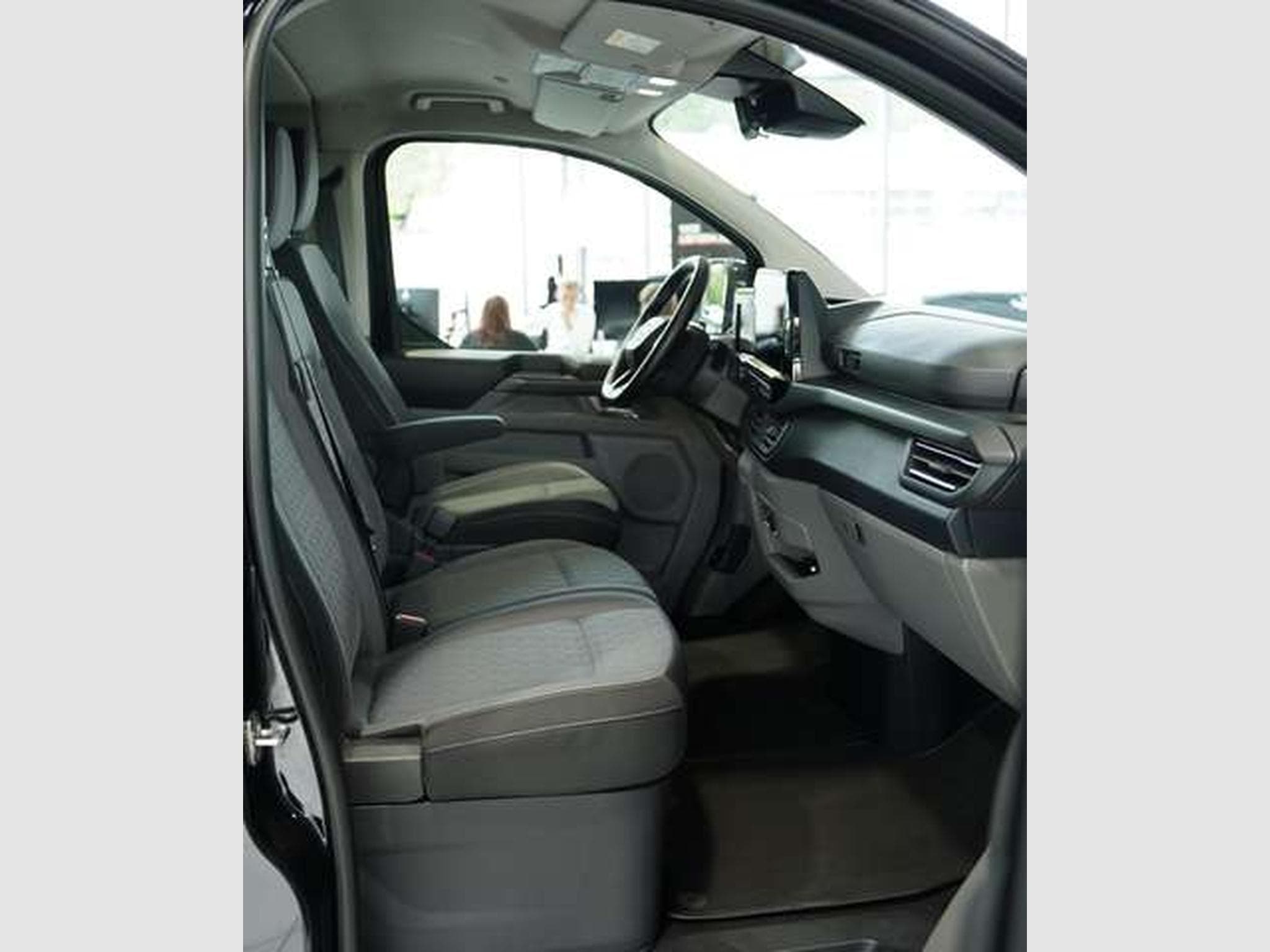 Ford Autres 320 L2 Tourneo Titanium FWD *9-Sitzer (2025) - Foto 12