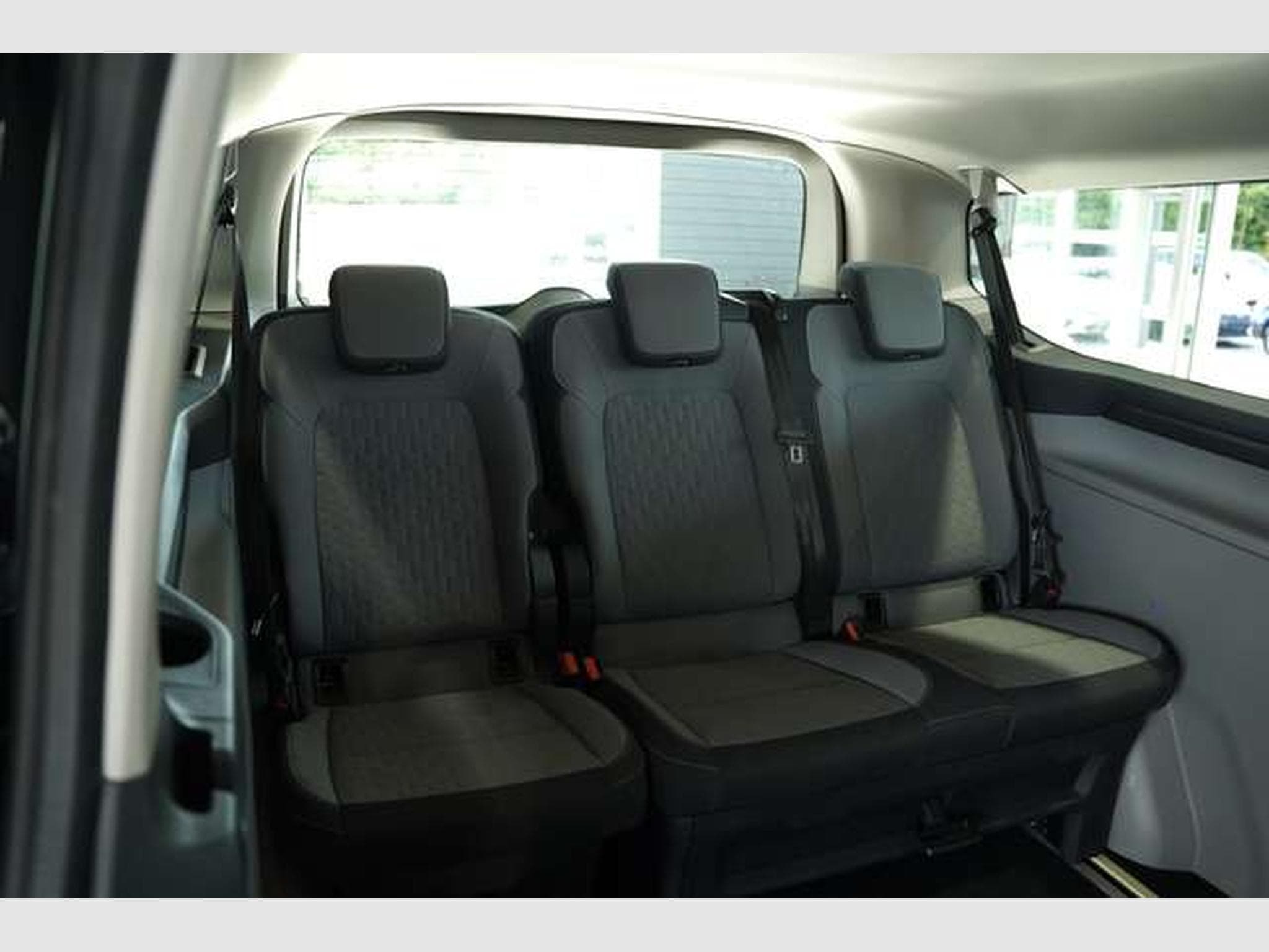 Ford Autres 320 L2 Tourneo Titanium FWD *9-Sitzer (2025) - Foto 19