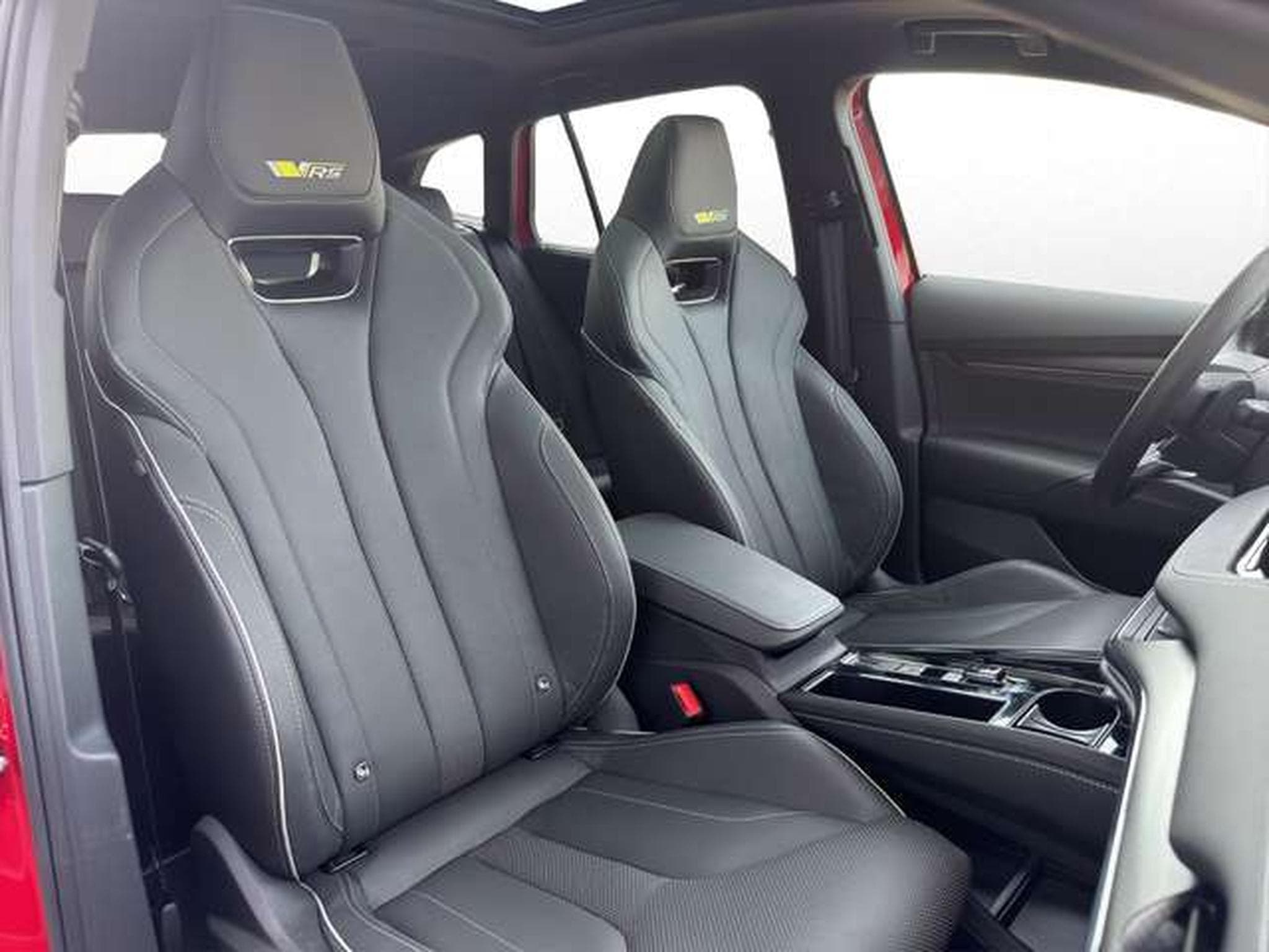 Skoda Enyaq RS Suite/Pano/Matrix/Crystal/Maxx/AHK (2023) - Photo 18