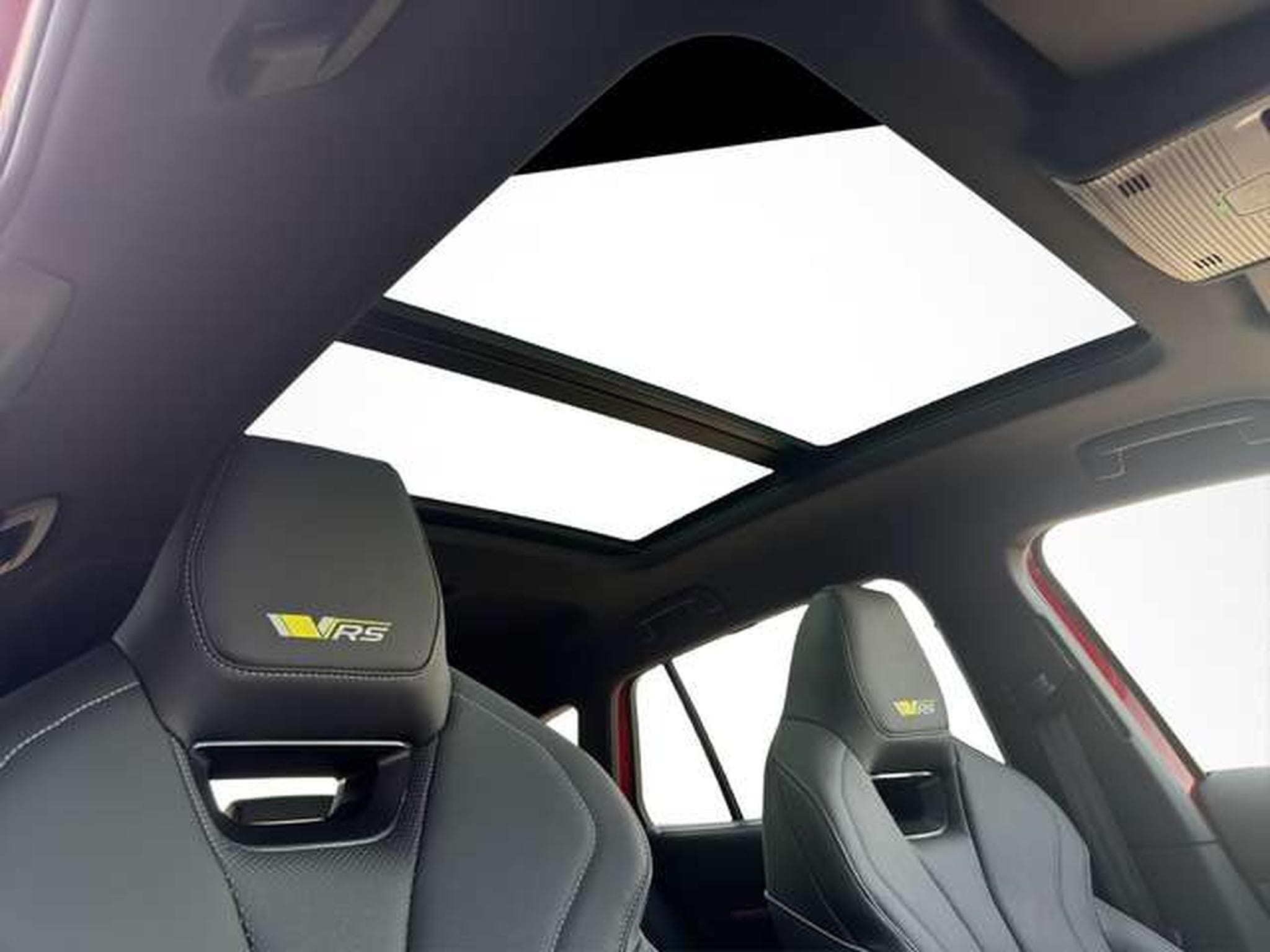 Skoda Enyaq RS Suite/Pano/Matrix/Crystal/Maxx/AHK (2023) - Photo 21