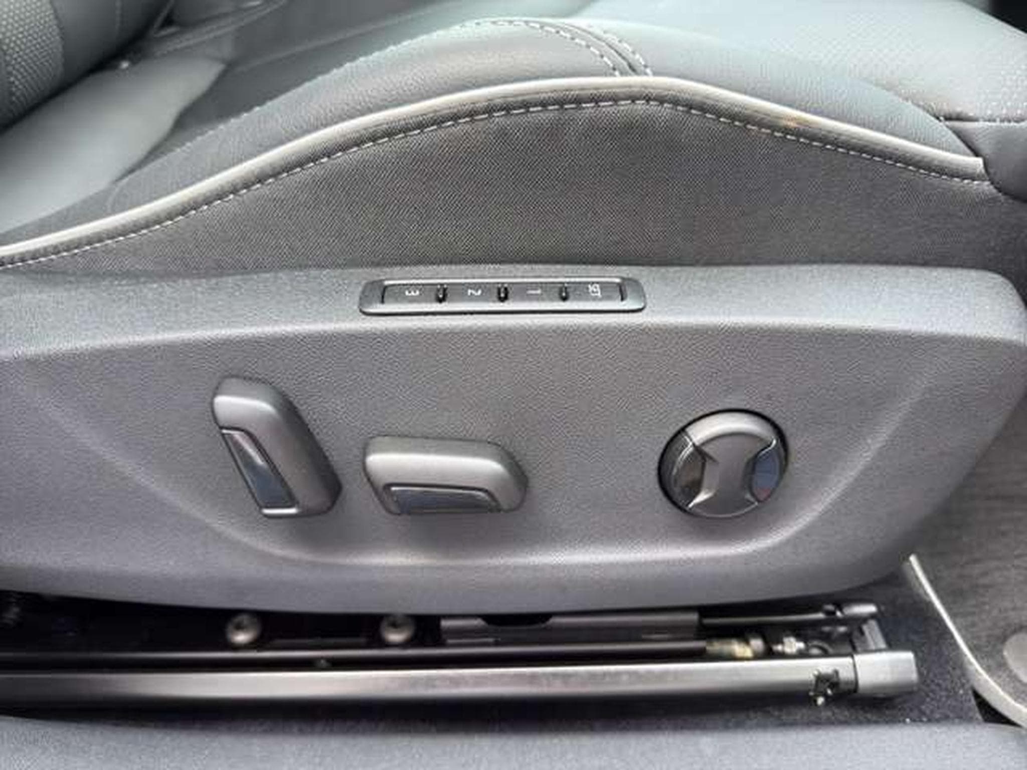 Skoda Enyaq RS Suite/Pano/Matrix/Crystal/Maxx/AHK (2023) - Photo 28
