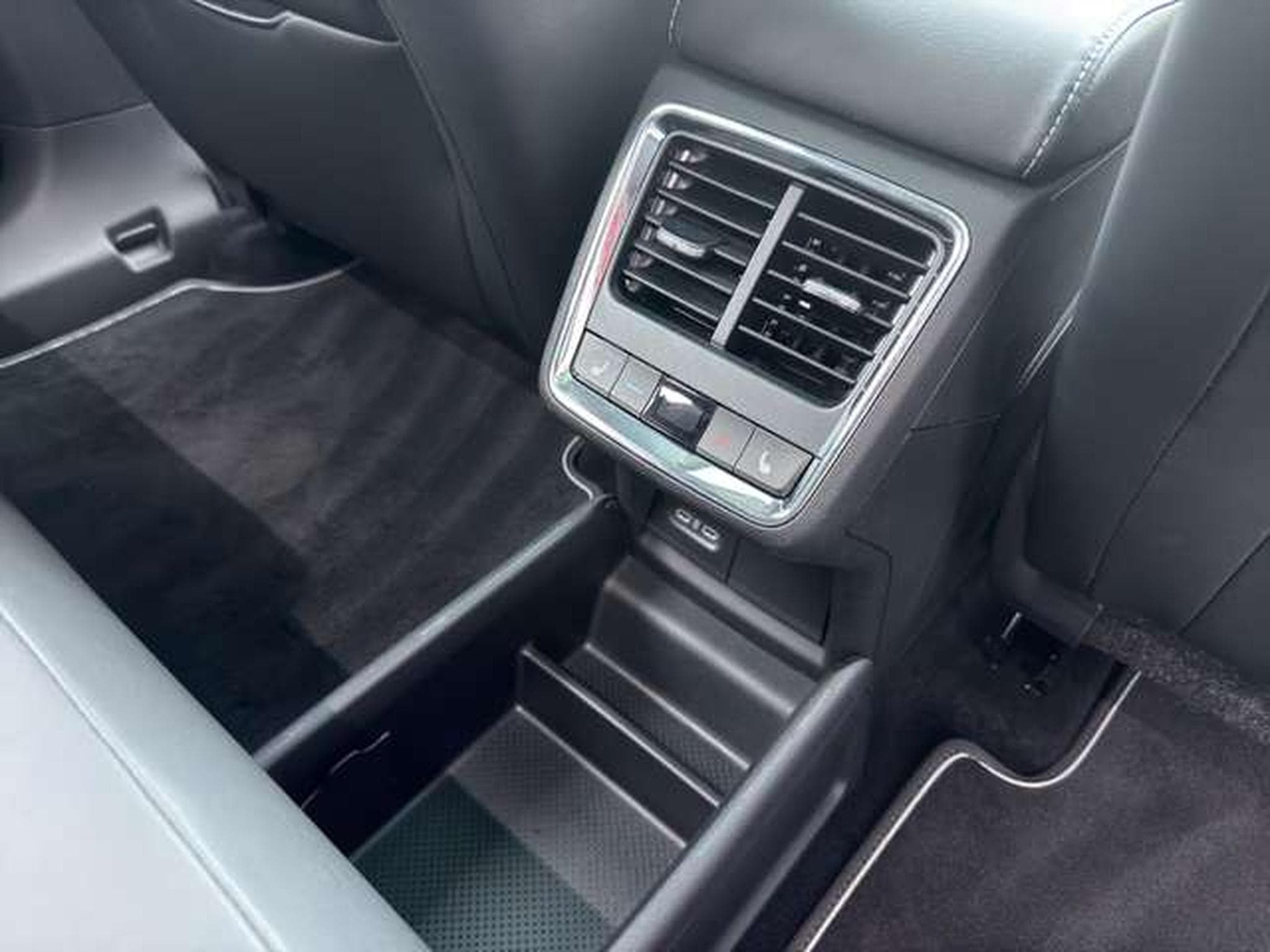 Skoda Enyaq RS Suite/Pano/Matrix/Crystal/Maxx/AHK (2023) - Photo 27