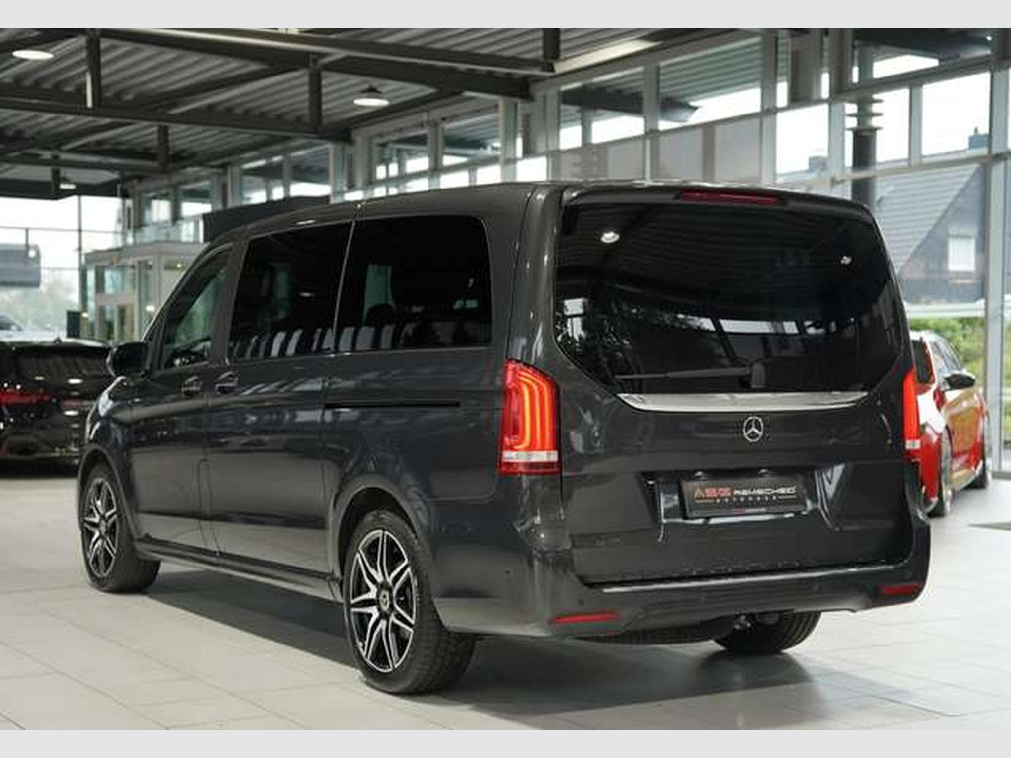 Mercedes V d AMG Line Avantgarde 4M lang 2H *Pano*AHK (2019) - Photo 10