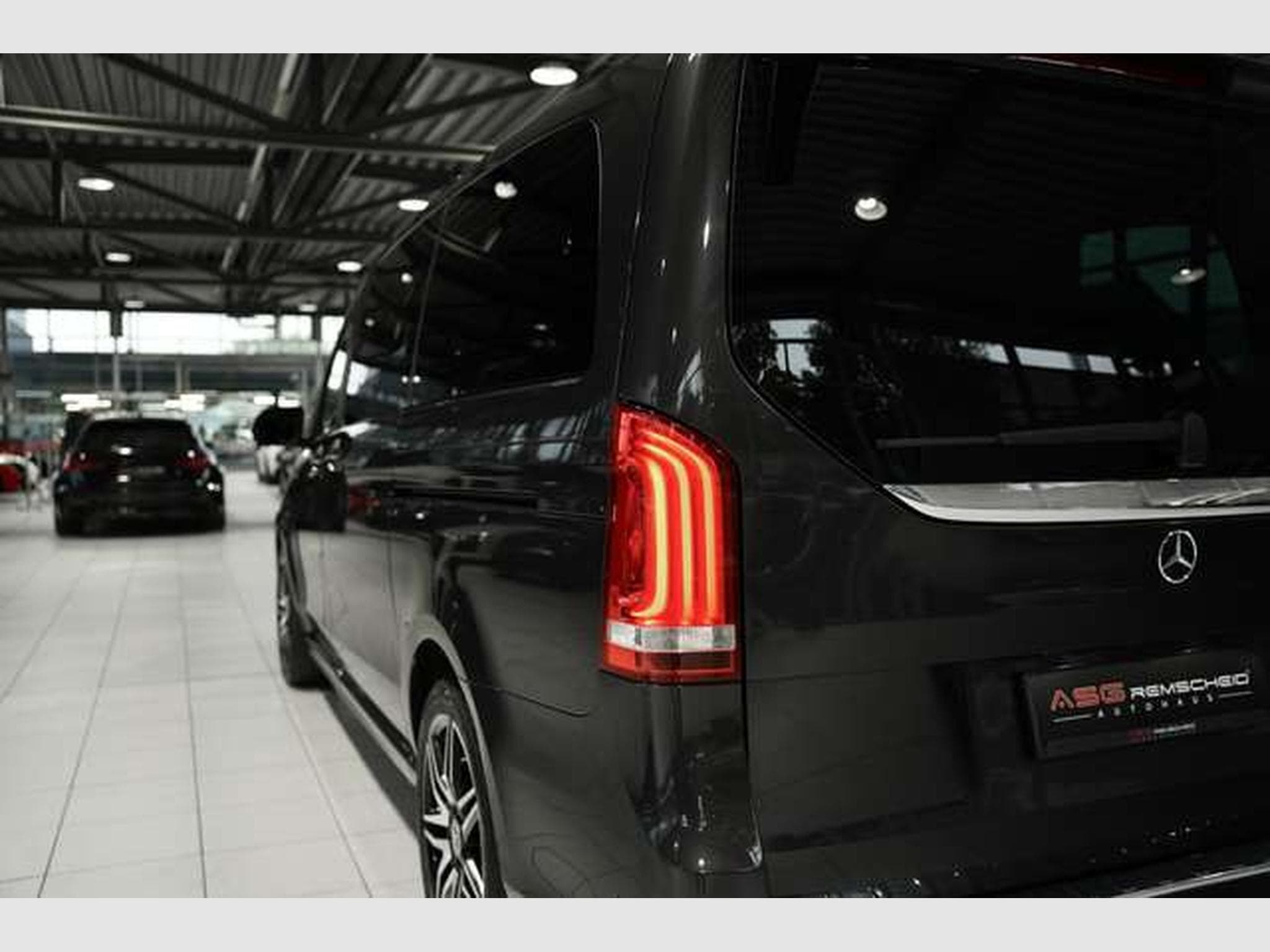 Mercedes V d AMG Line Avantgarde 4M lang 2H *Pano*AHK (2019) - Photo 13