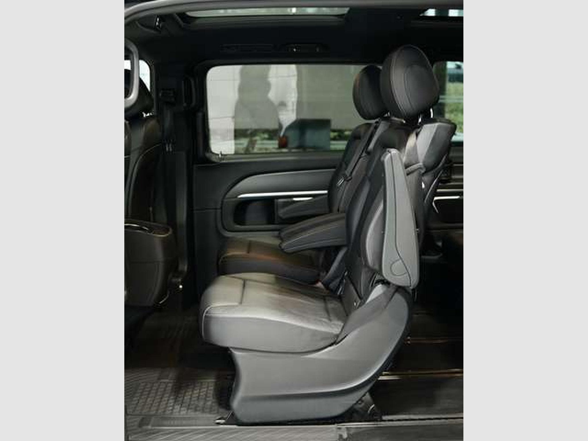 Mercedes V d AMG Line Avantgarde 4M lang 2H *Pano*AHK (2019) - Photo 29