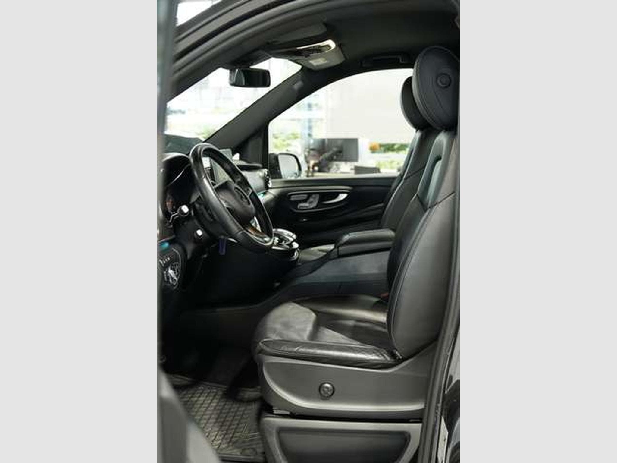 Mercedes V d AMG Line Avantgarde 4M lang 2H *Pano*AHK (2019) - Photo 30