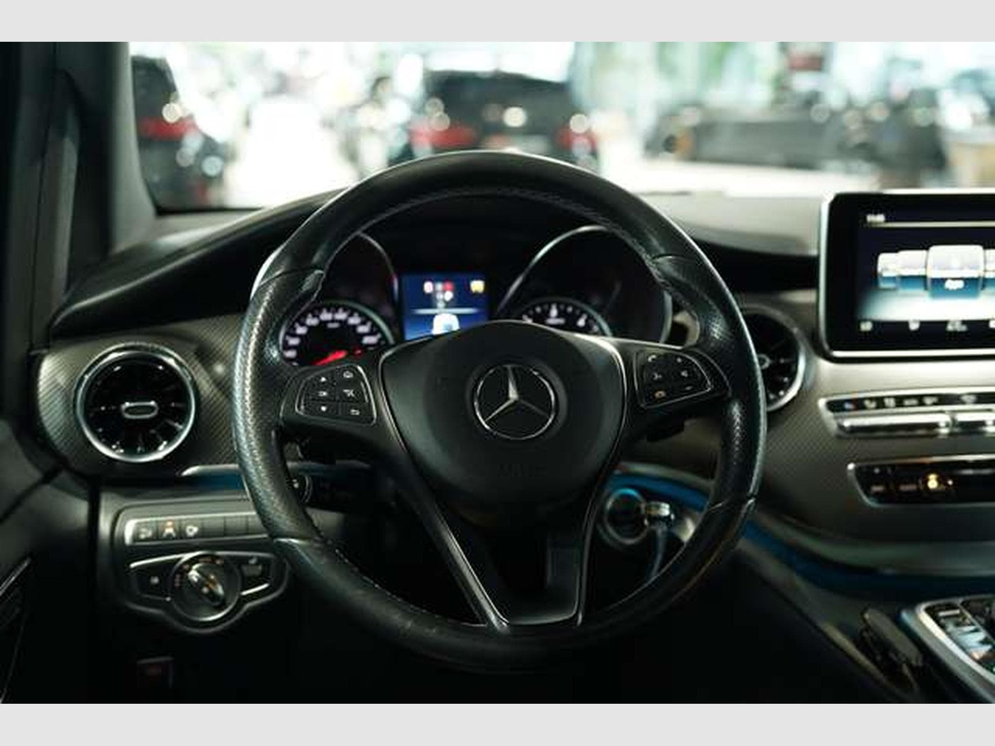 Mercedes V d AMG Line Avantgarde 4M lang 2H *Pano*AHK (2019) - Photo 45