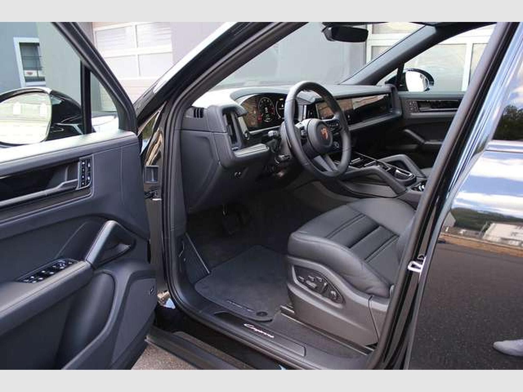 Porsche Cayenne Cayenne Coupe E-Hybrid Black Edition*KEIN MIETER (2026) - Foto 5