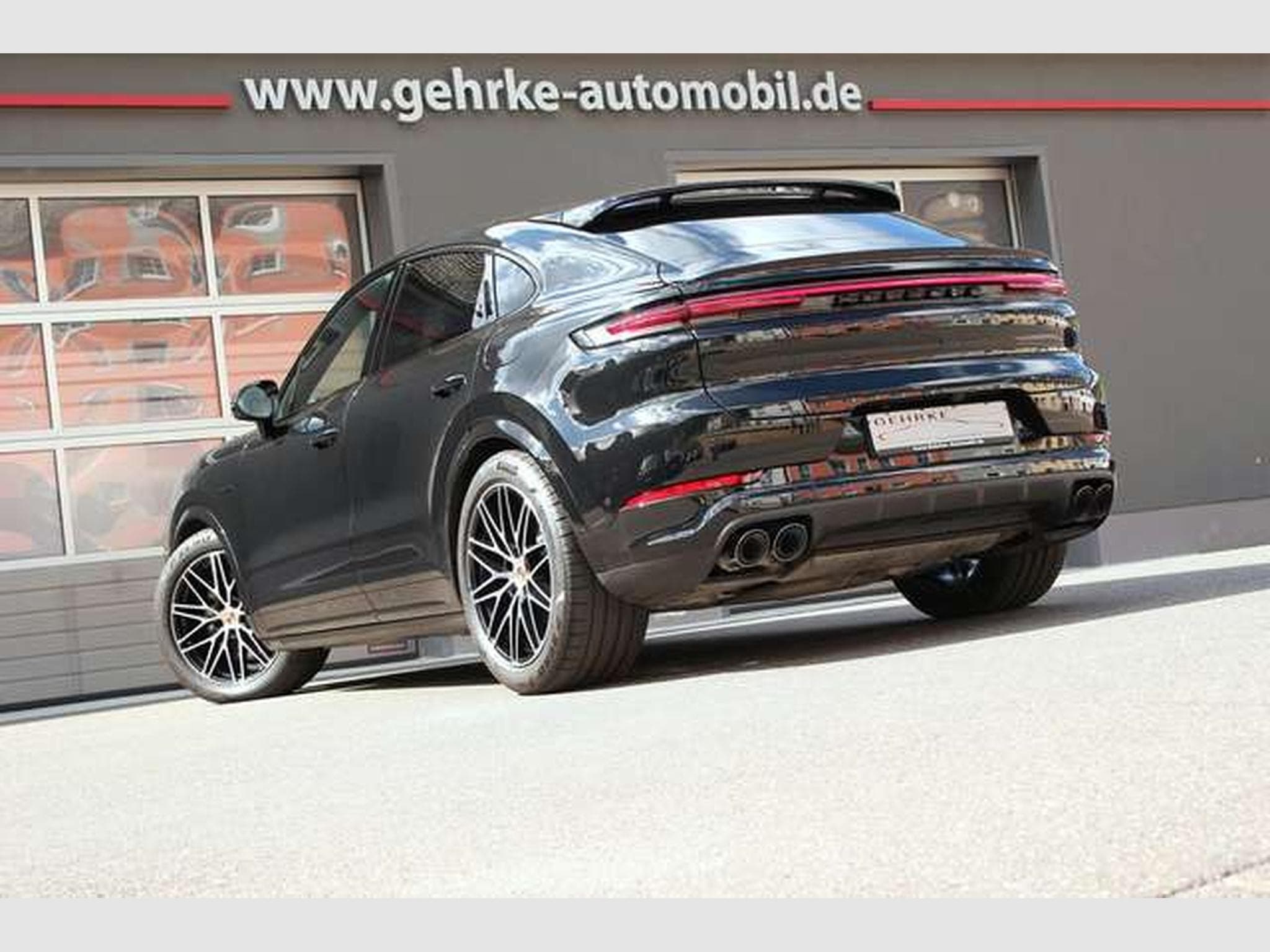 Porsche Cayenne Cayenne Coupe E-Hybrid Black Edition*KEIN MIETER (2026) - Foto 2