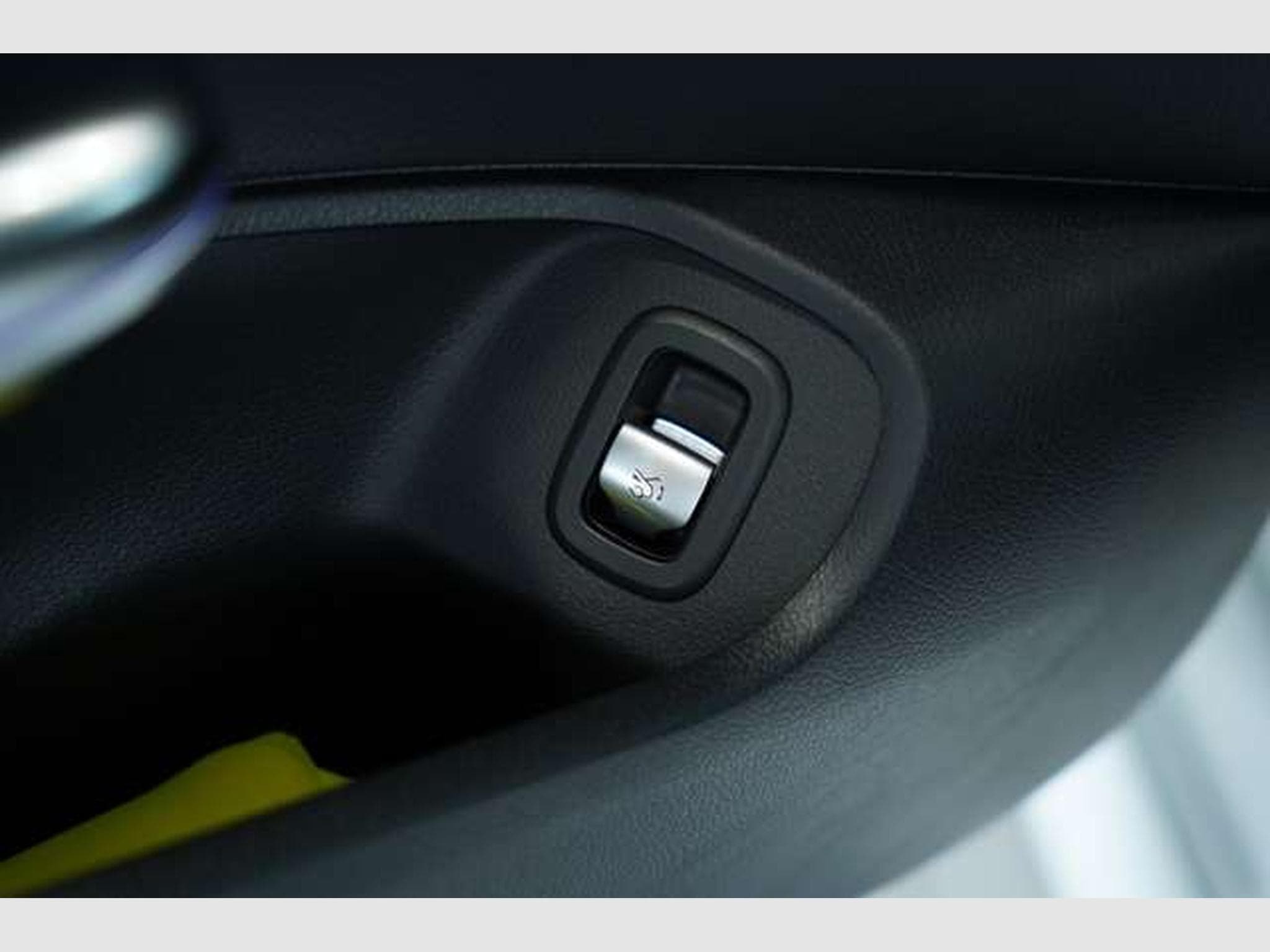 Mercedes CLE 200 AMG Line Premium Coupé *Pano *Night *SHZ (2024) - Photo 29