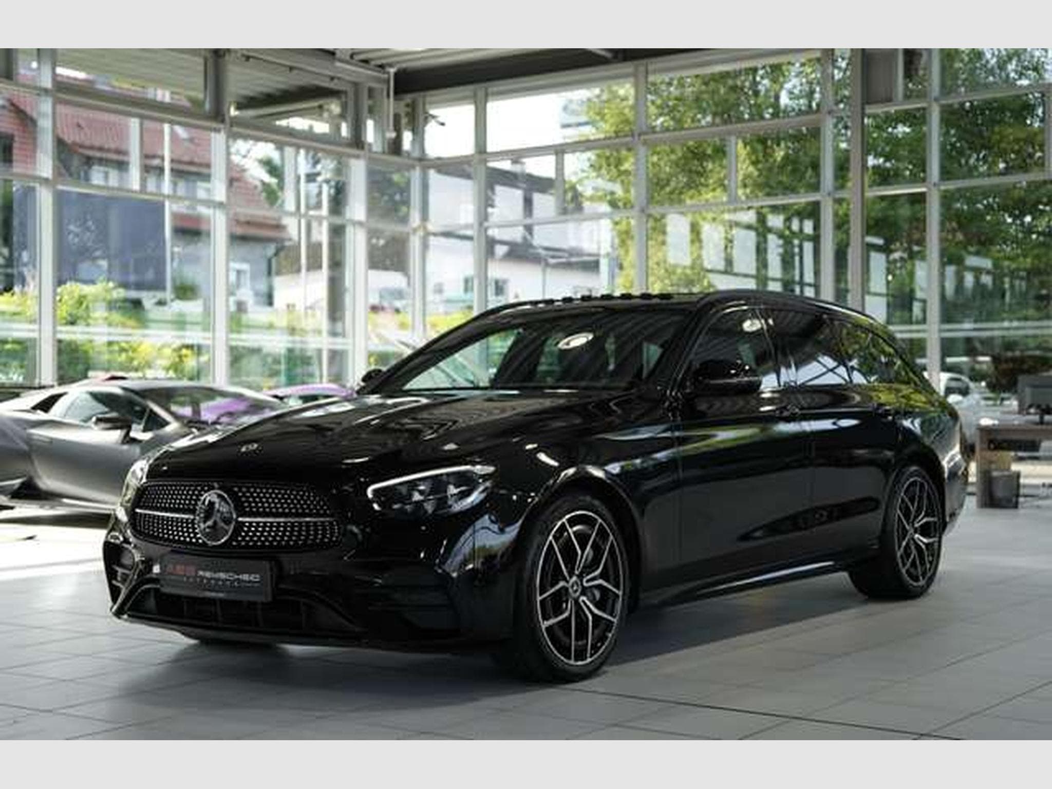 Mercedes E 400 d 4M T AMG Line 2H *19*GSD*Night*360°*AHK (2023) - Photo 4