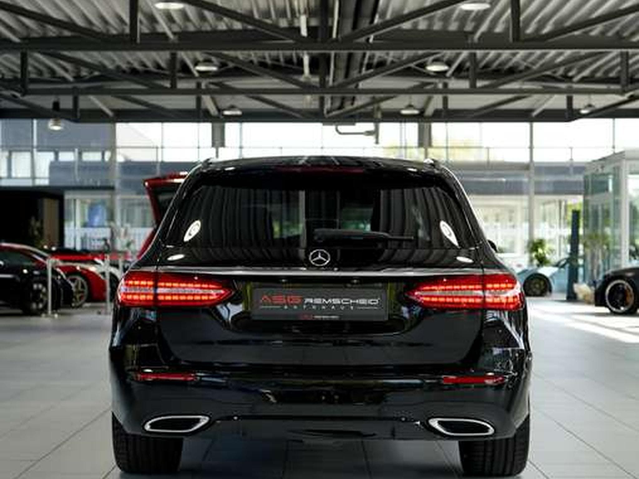 Mercedes E 400 d 4M T AMG Line 2H *19*GSD*Night*360°*AHK (2023) - Photo 8