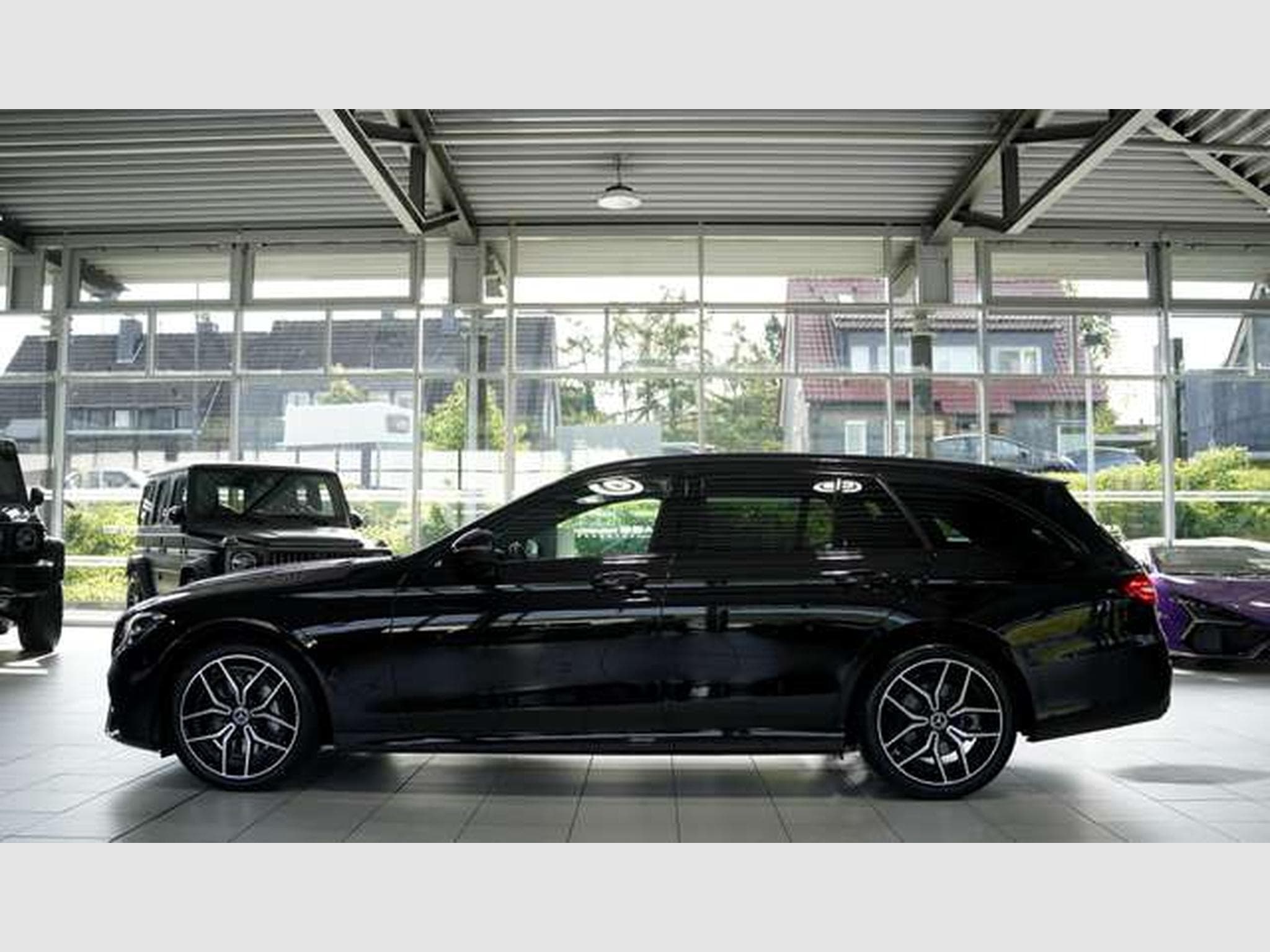 Mercedes E 400 d 4M T AMG Line 2H *19*GSD*Night*360°*AHK (2023) - Photo 10
