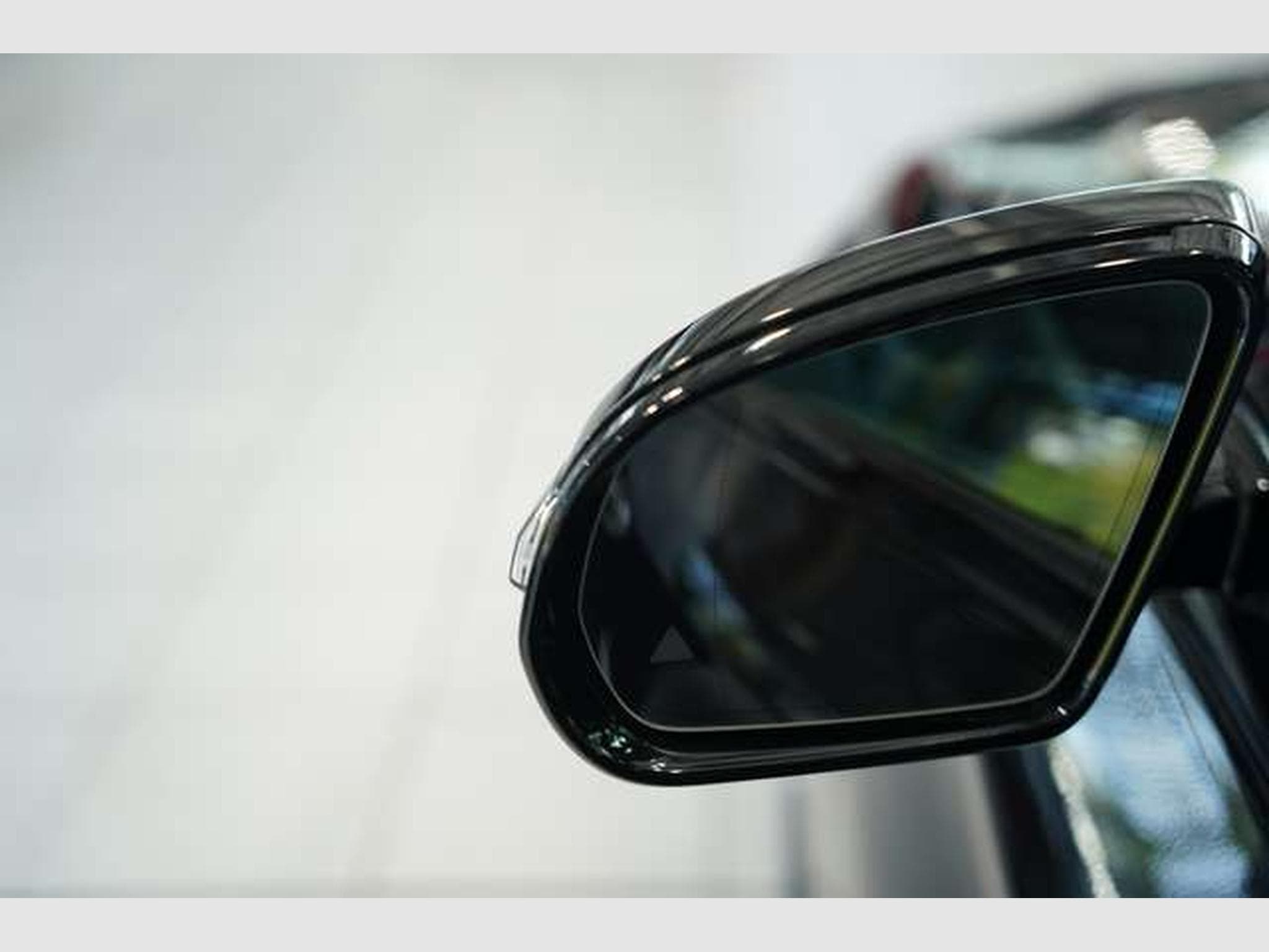 Mercedes E 400 d 4M T AMG Line 2H *19*GSD*Night*360°*AHK (2023) - Photo 13