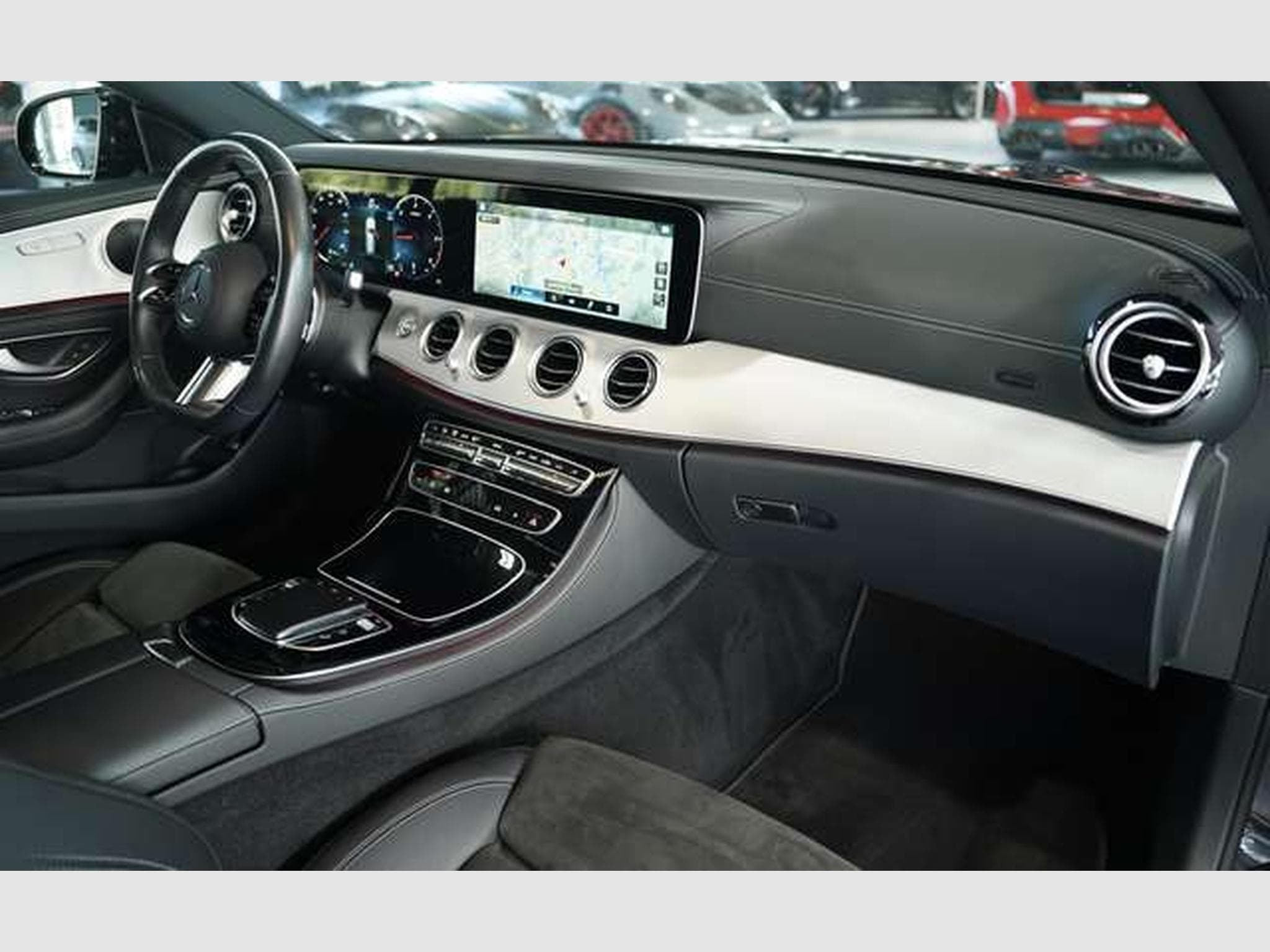 Mercedes E 400 d 4M T AMG Line 2H *19*GSD*Night*360°*AHK (2023) - Photo 17