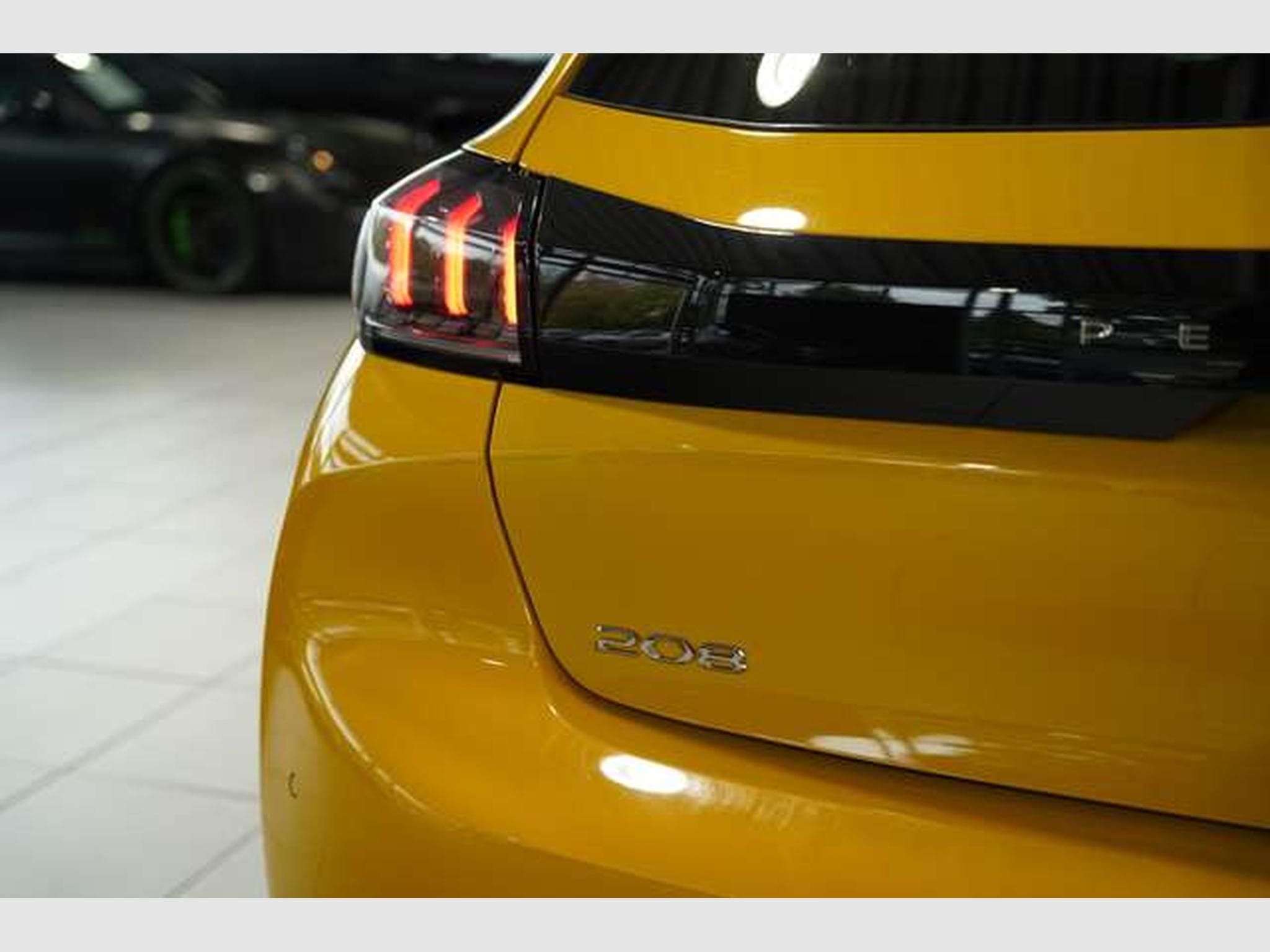 Peugeot 208 GT Pack 1.Hand *Pano *Kamera *AHK *LED *SHZ (2022) - Photo 13