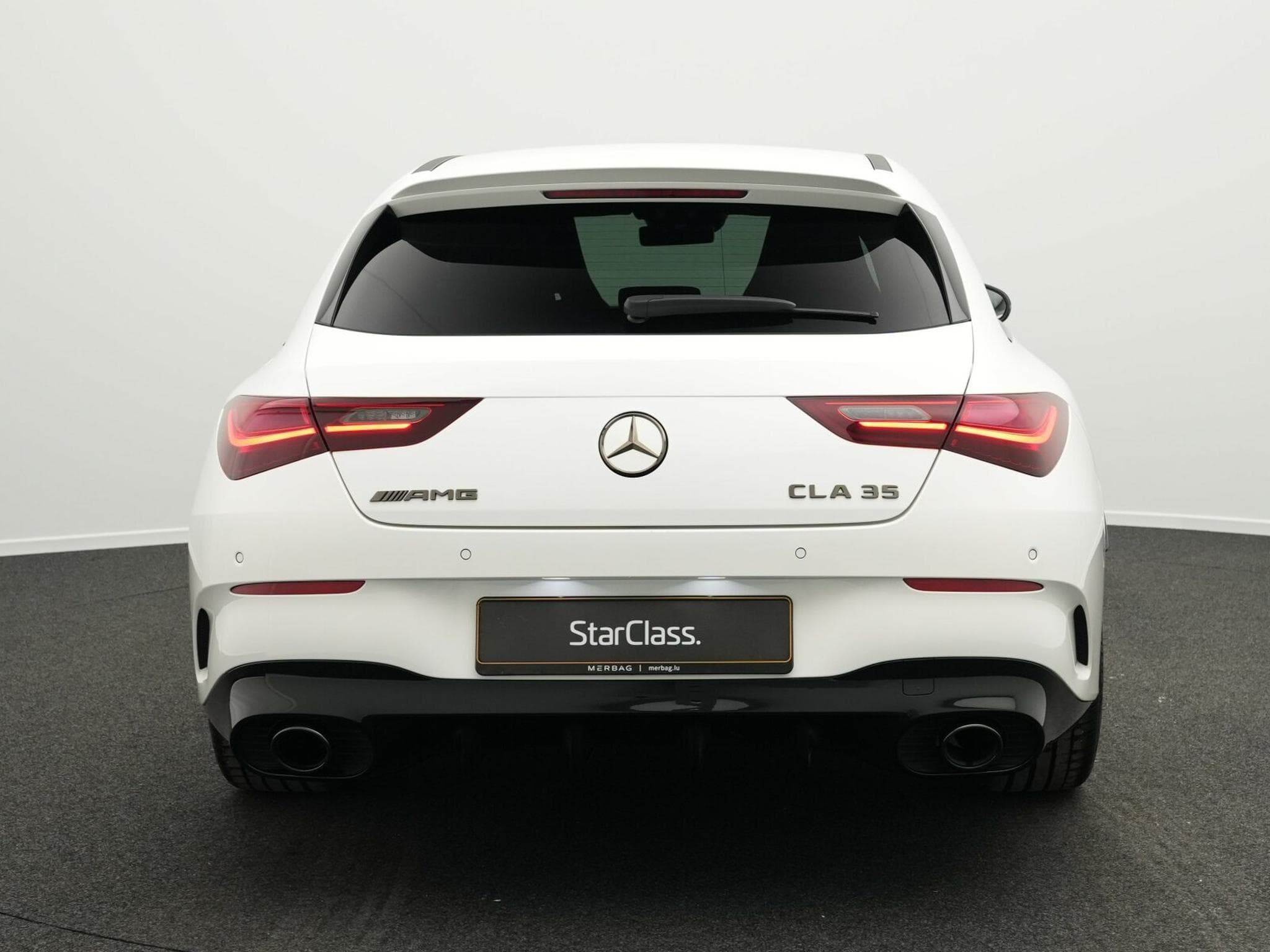 Mercedes CLA 35 AMG 4MATIC Pano+Kamera+Bur (2025) - Photo 4