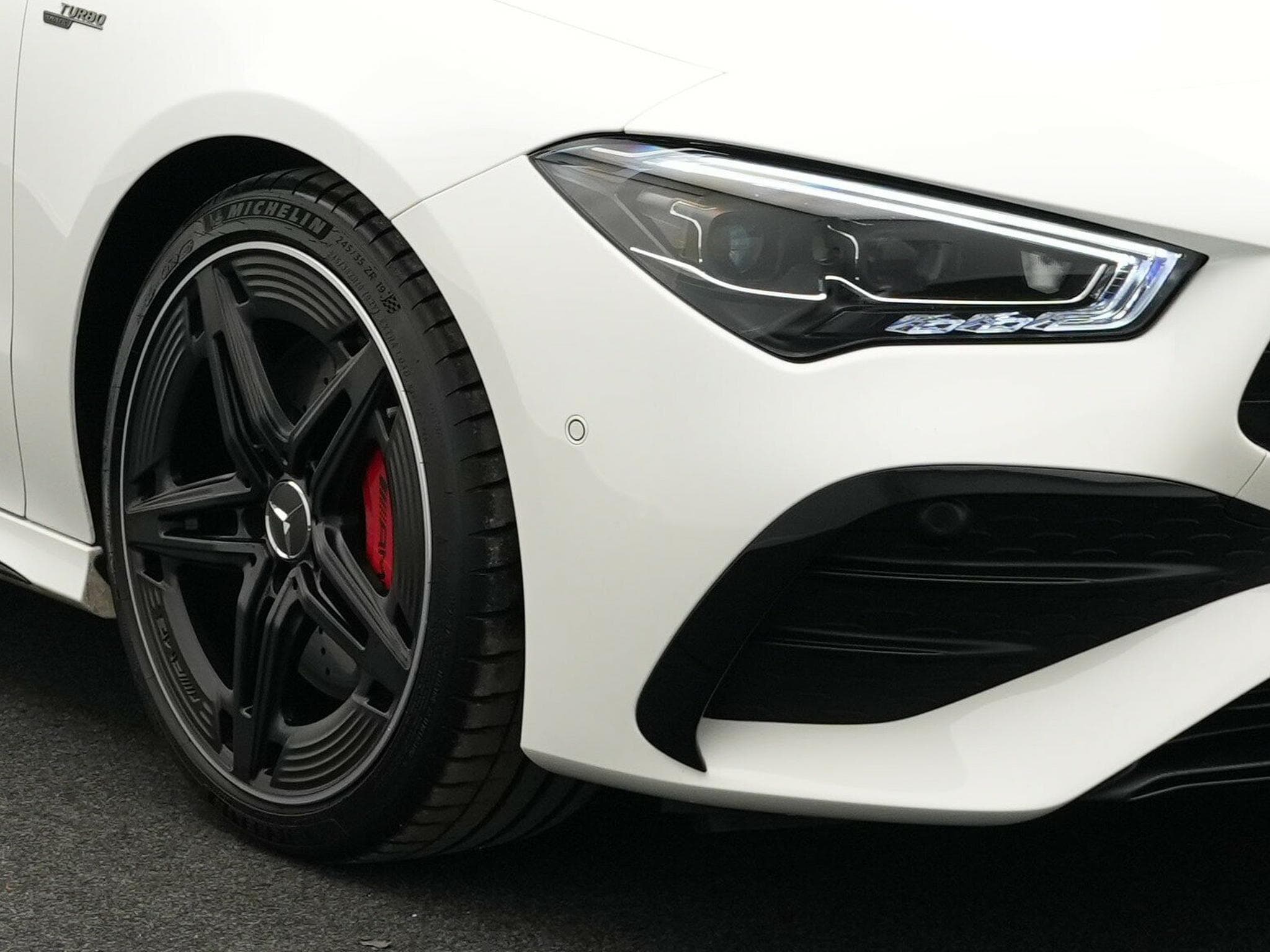 Mercedes CLA 35 AMG 4MATIC Pano+Kamera+Bur (2025) - Photo 9