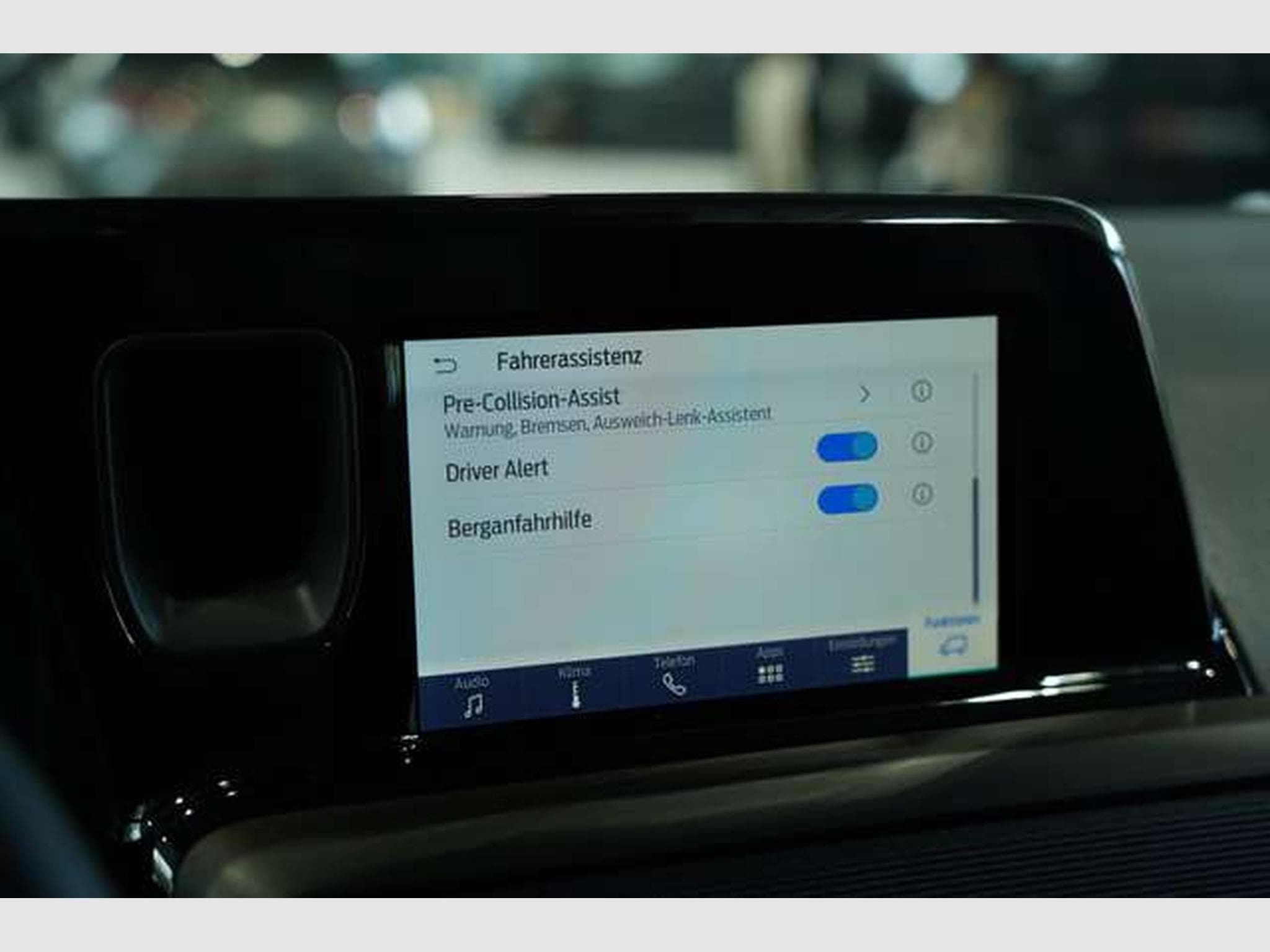 Ford Tourneo 1.0 EcoBoost Trend (2025) - Photo 26