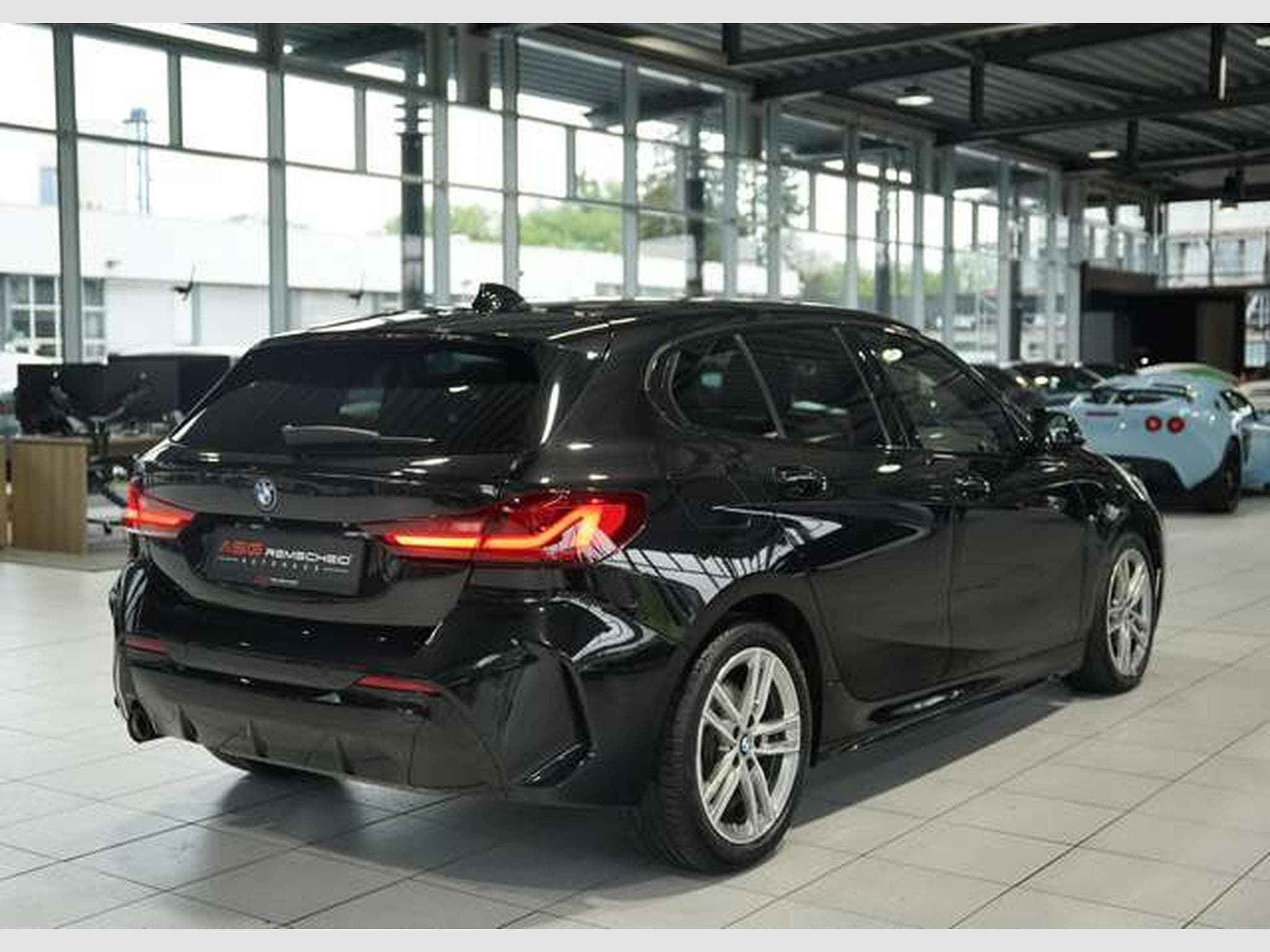 BMW 118 i M Sport *Live-Cockpit *Shadow *Sportsitze (2021) - Photo 6