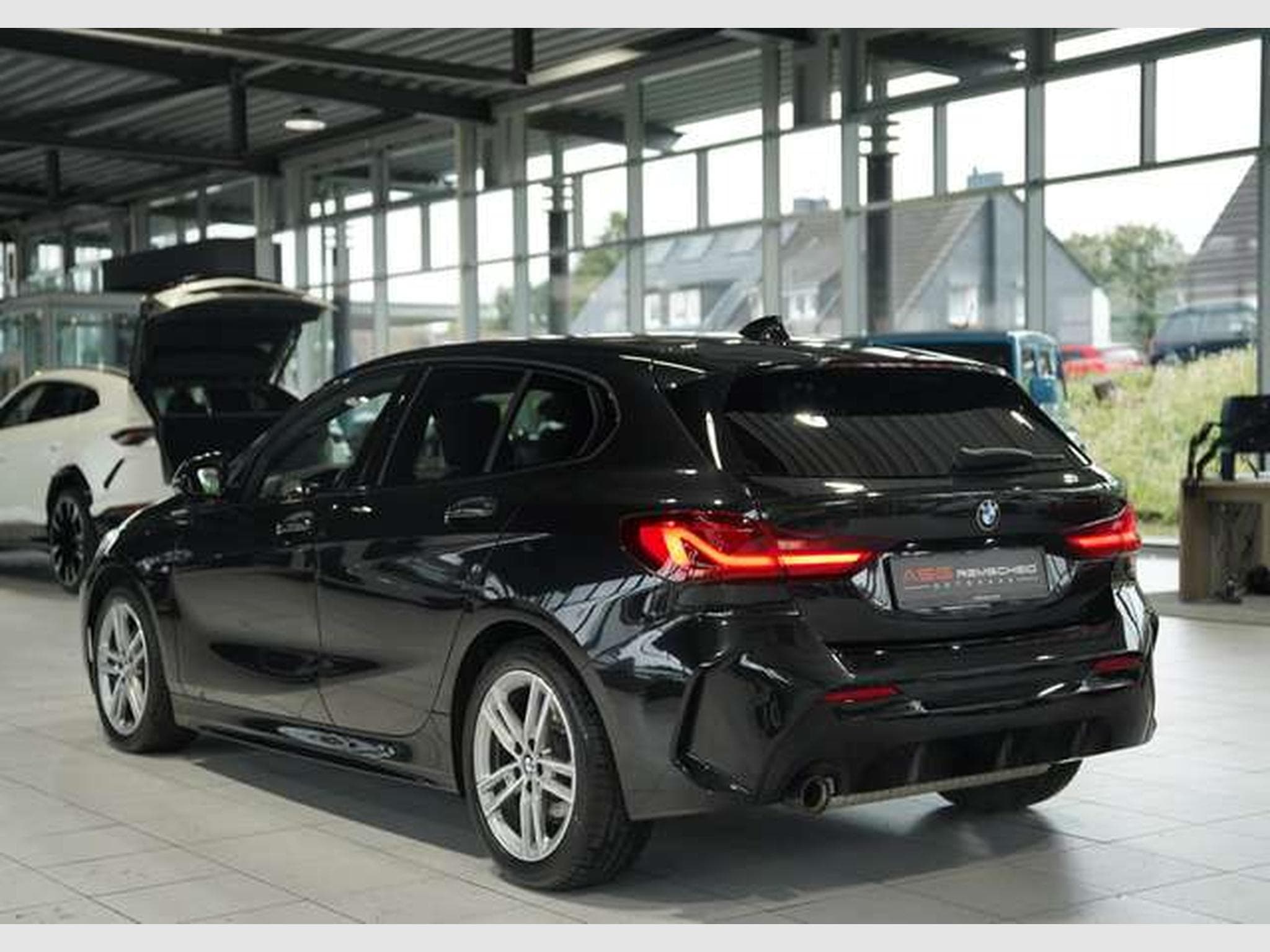 BMW 118 i M Sport *Live-Cockpit *Shadow *Sportsitze (2021) - Photo 8
