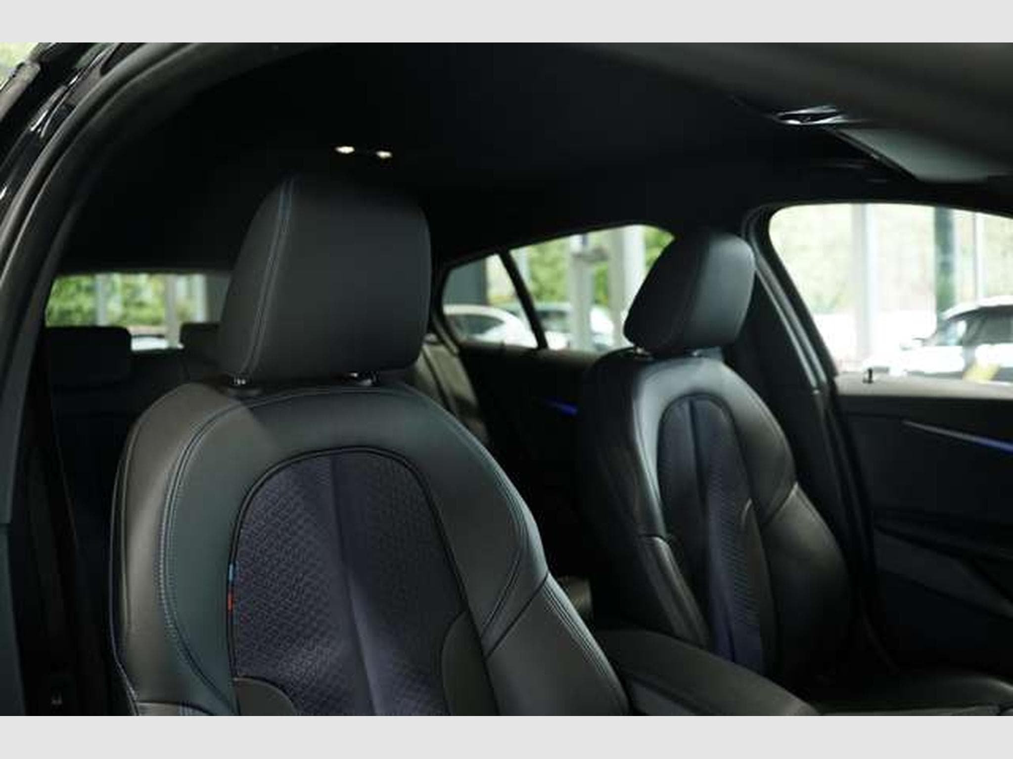 BMW 118 i M Sport *Live-Cockpit *Shadow *Sportsitze (2021) - Photo 15