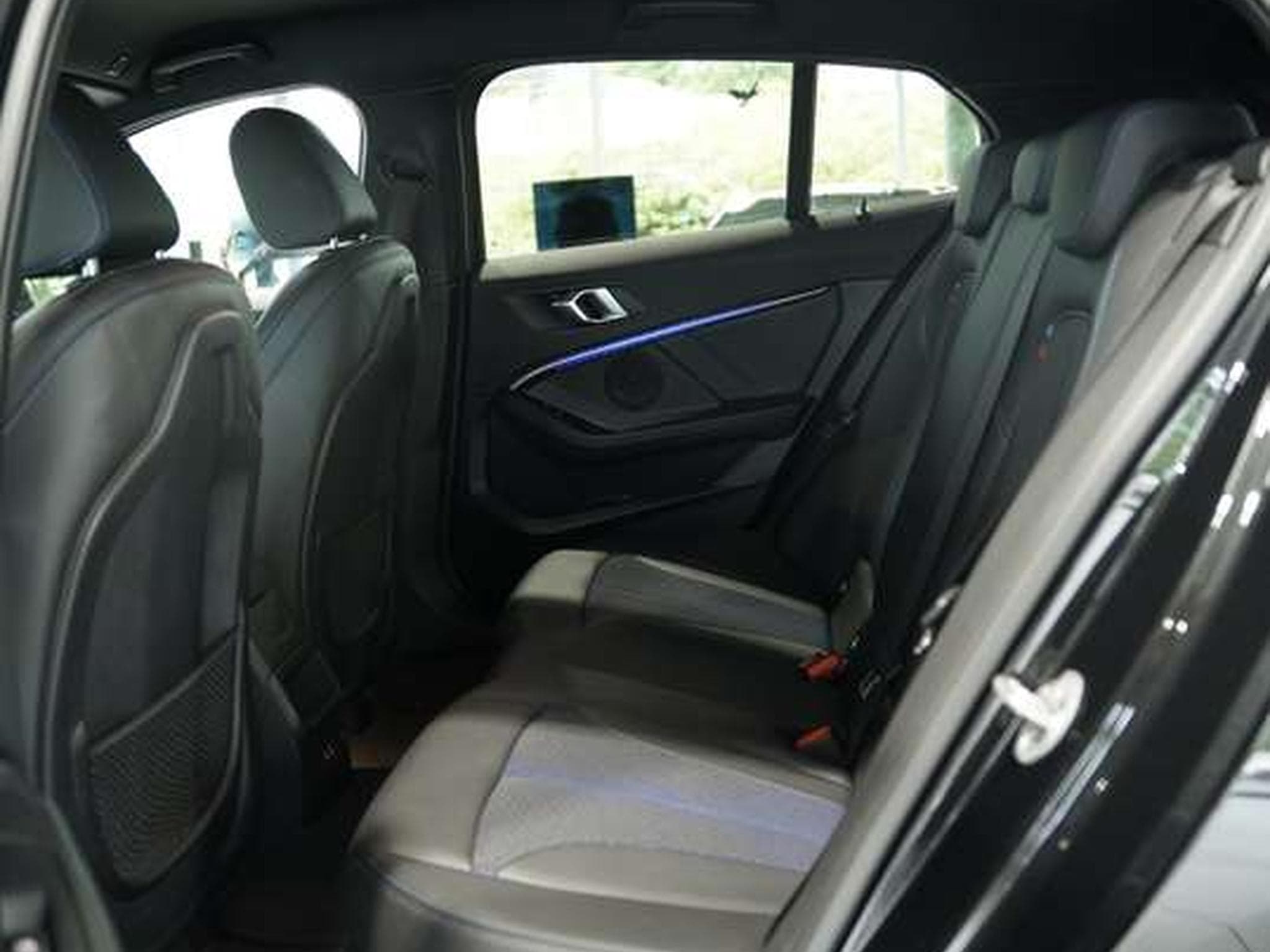 BMW 118 i M Sport *Live-Cockpit *Shadow *Sportsitze (2021) - Photo 19