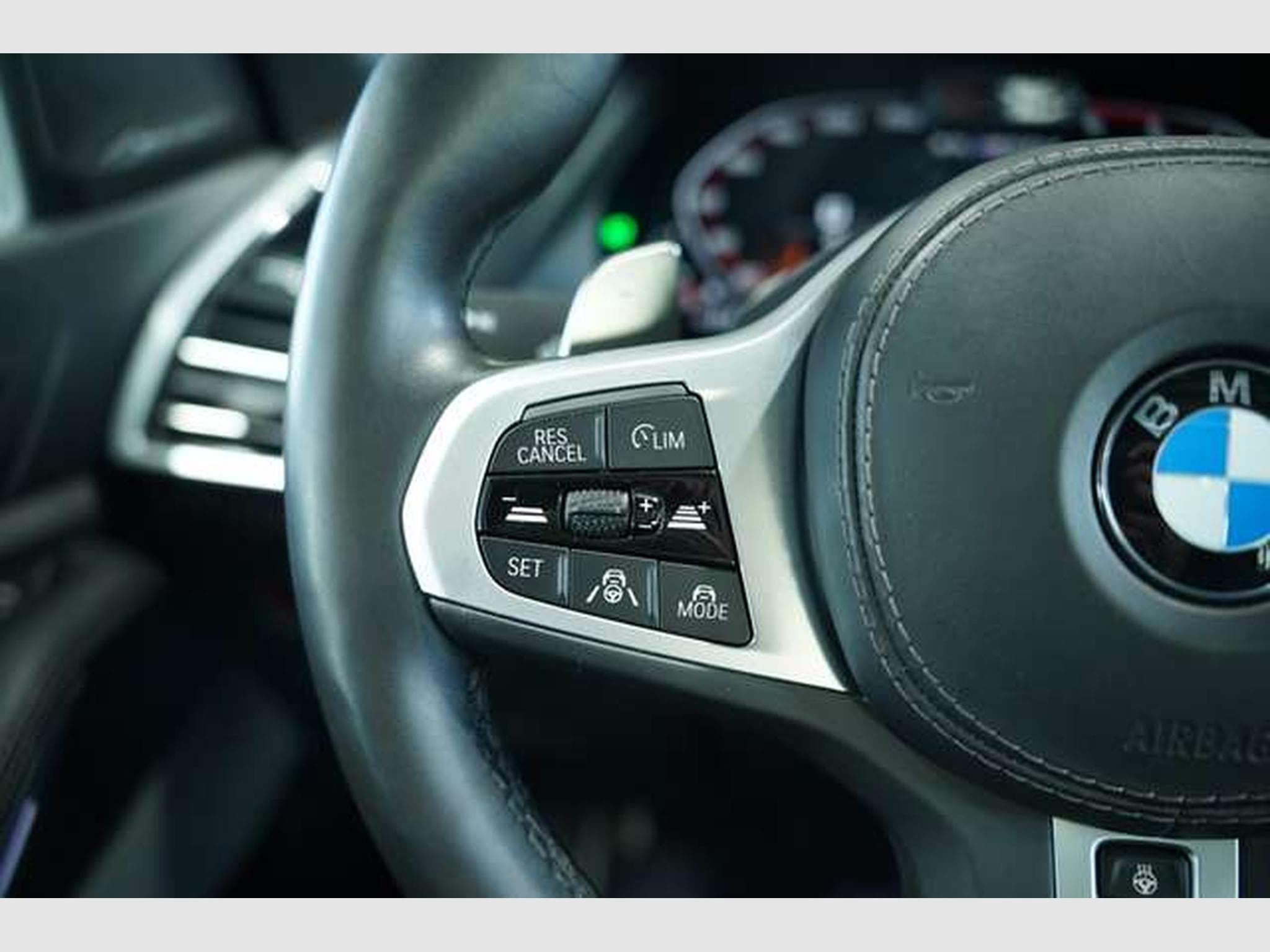 BMW X5M d *22 *7-Sitzer *Pano *ACC *AHK *LUFT (2019) - Photo 35