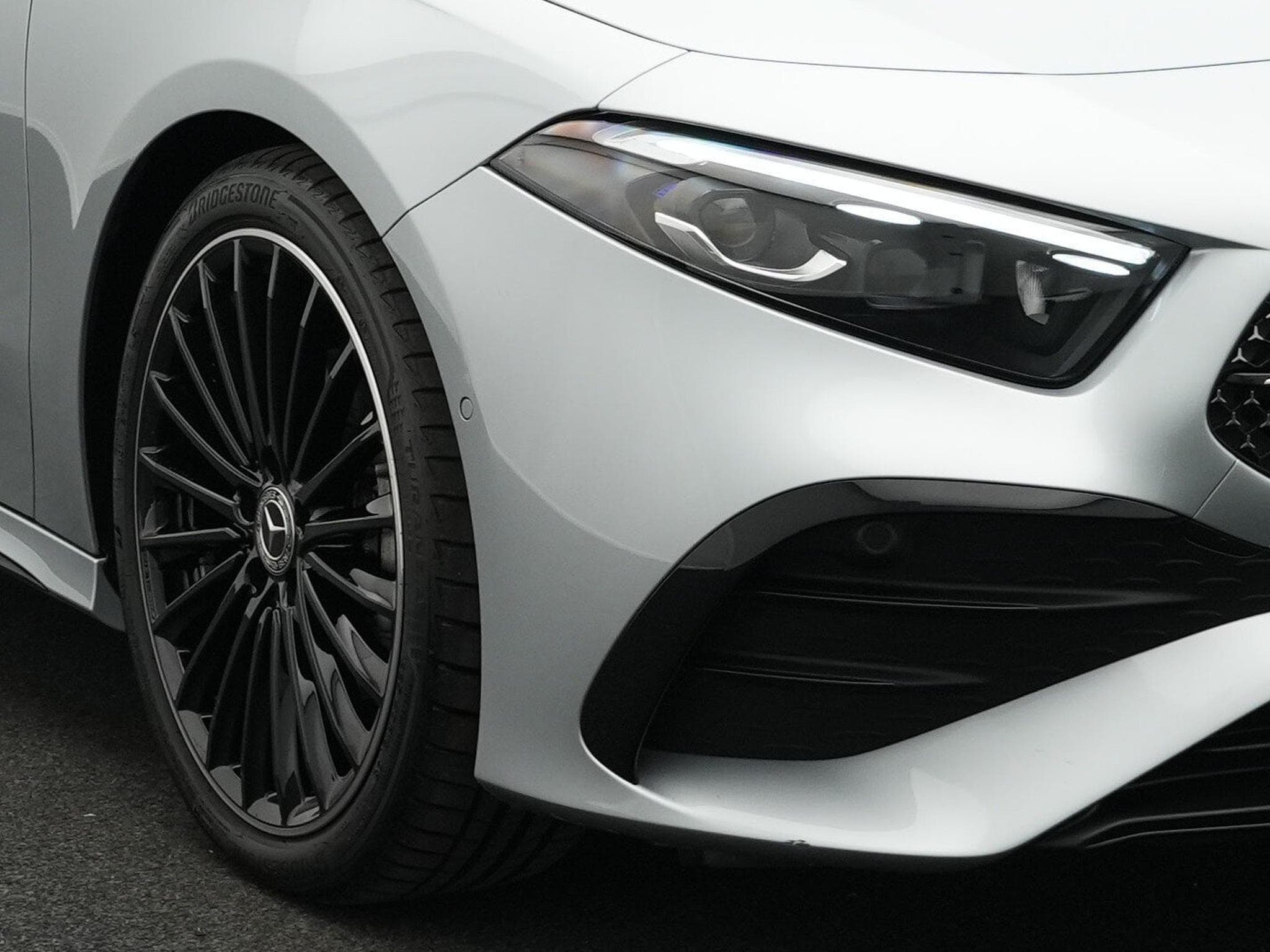 Mercedes A 200 AMG Line/Edition/Navi/Distronic/LED (2025) - Foto 9