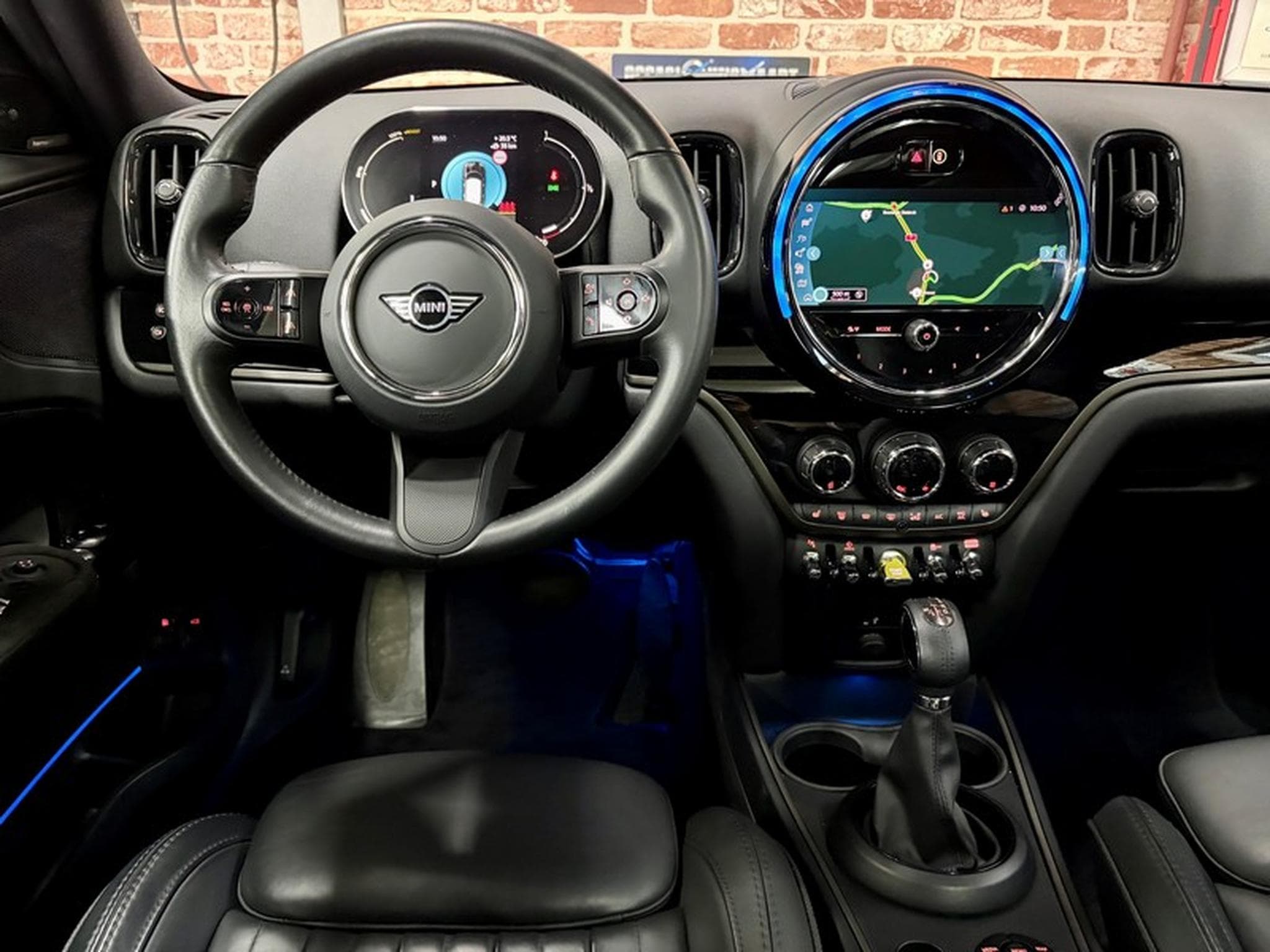 Mini Countryman Countryman Cooper SE 1.5 220cv Auto ALL4 ToitO+P/Cuir (2023) - Foto 4
