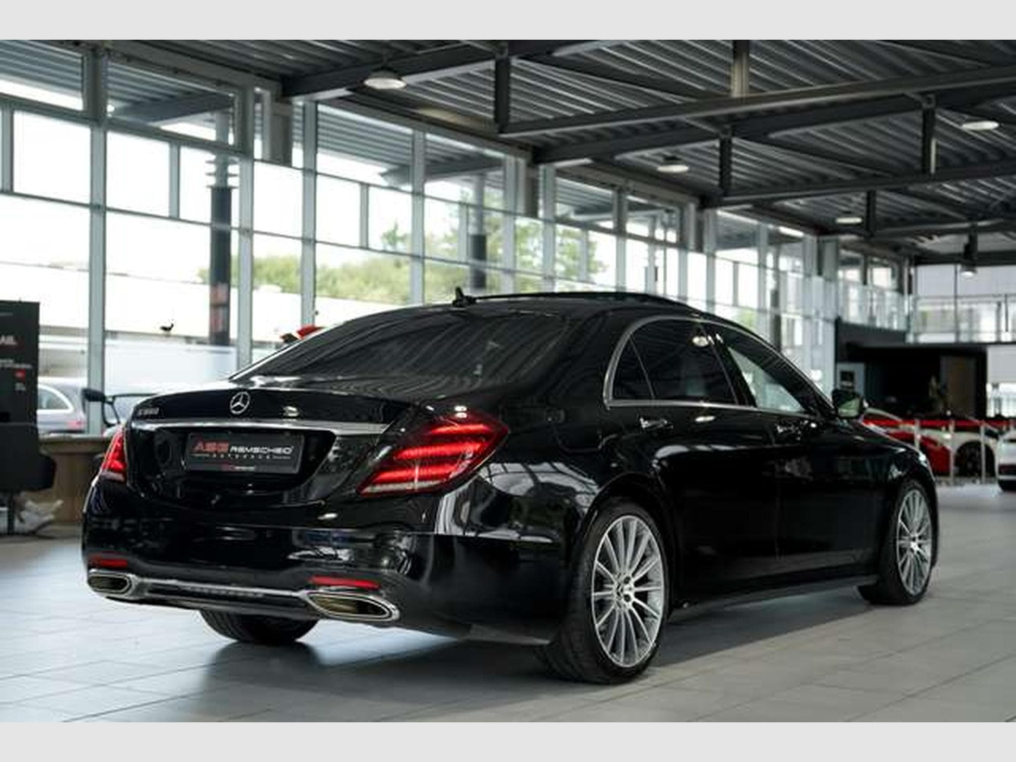 Mercedes S 560 L AMG Line *2.H *20 *Distr*Chauffeur*Pano (2019) - Photo 6