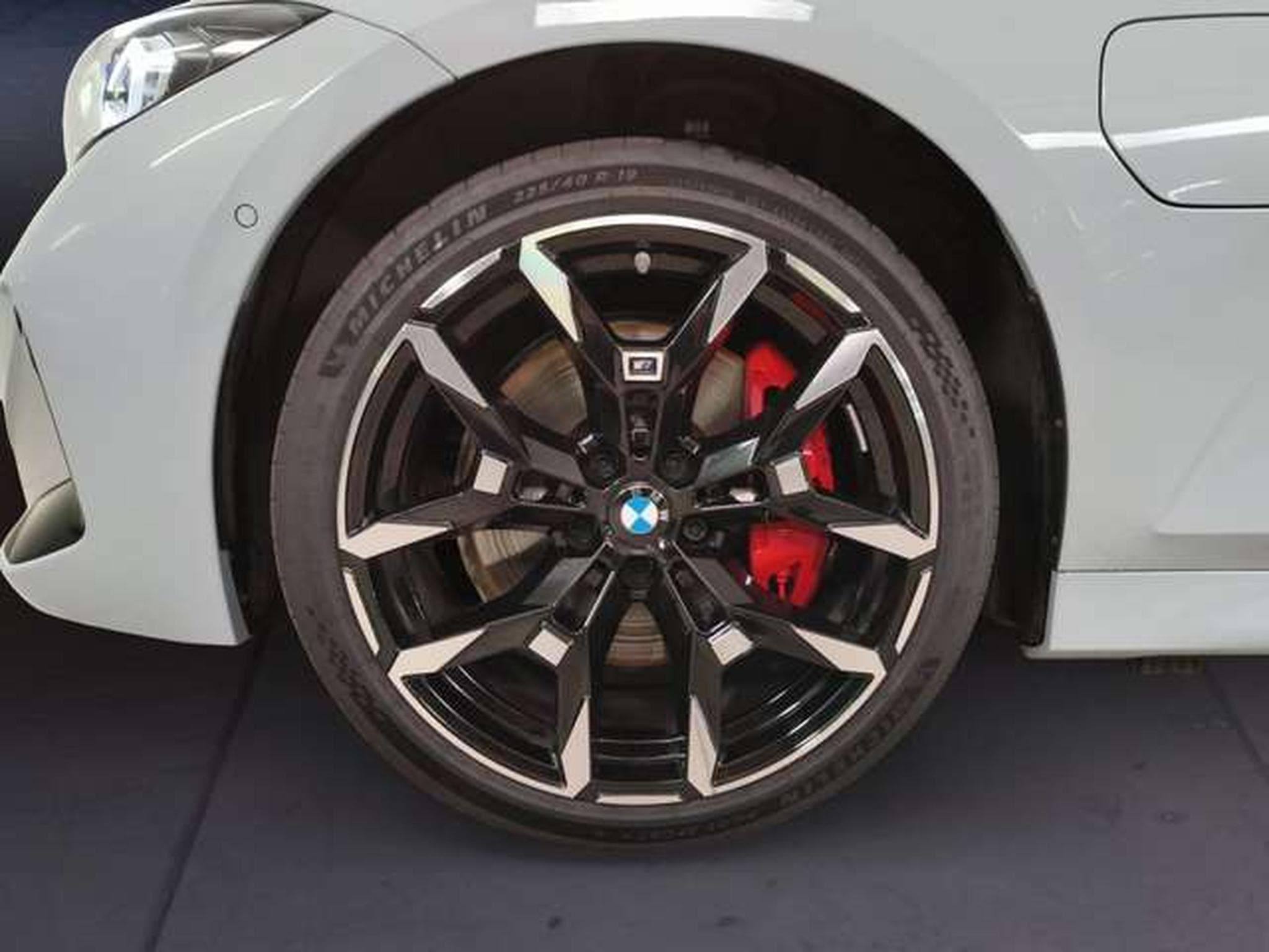 BMW 330 e xDrive M Sportpaket Head-Up HK HiFi DAB (2025) - Foto 6