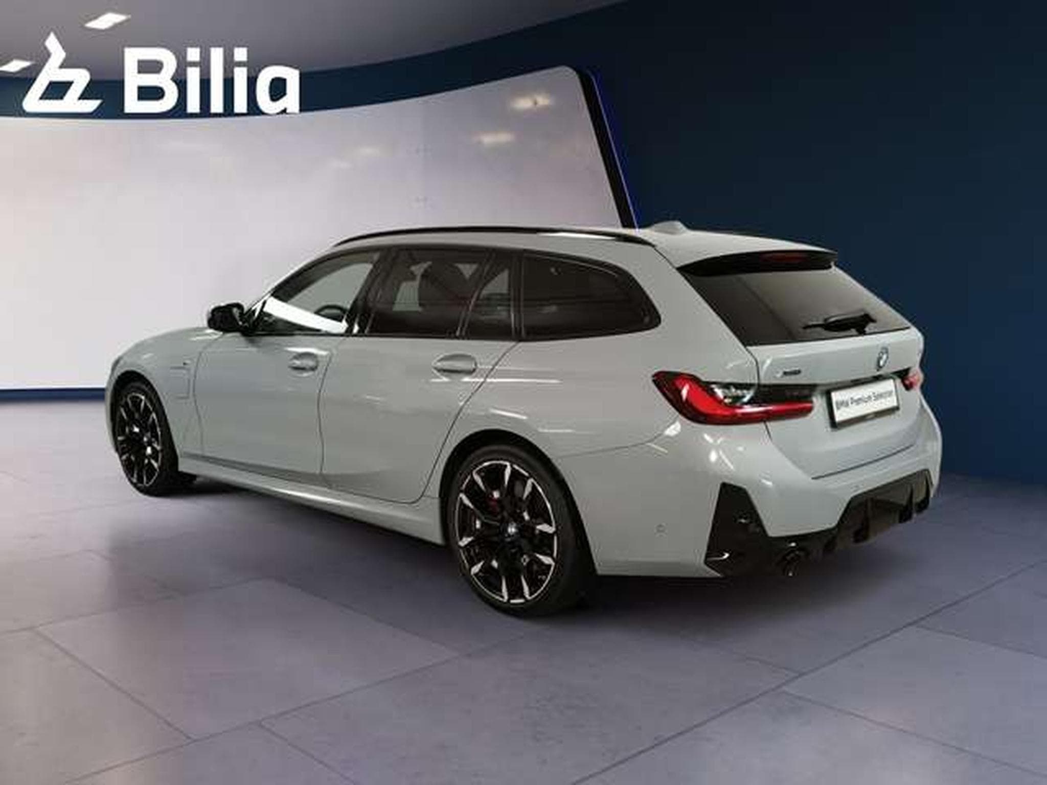 BMW 330 e xDrive M Sportpaket Head-Up HK HiFi DAB (2025) - Foto 4