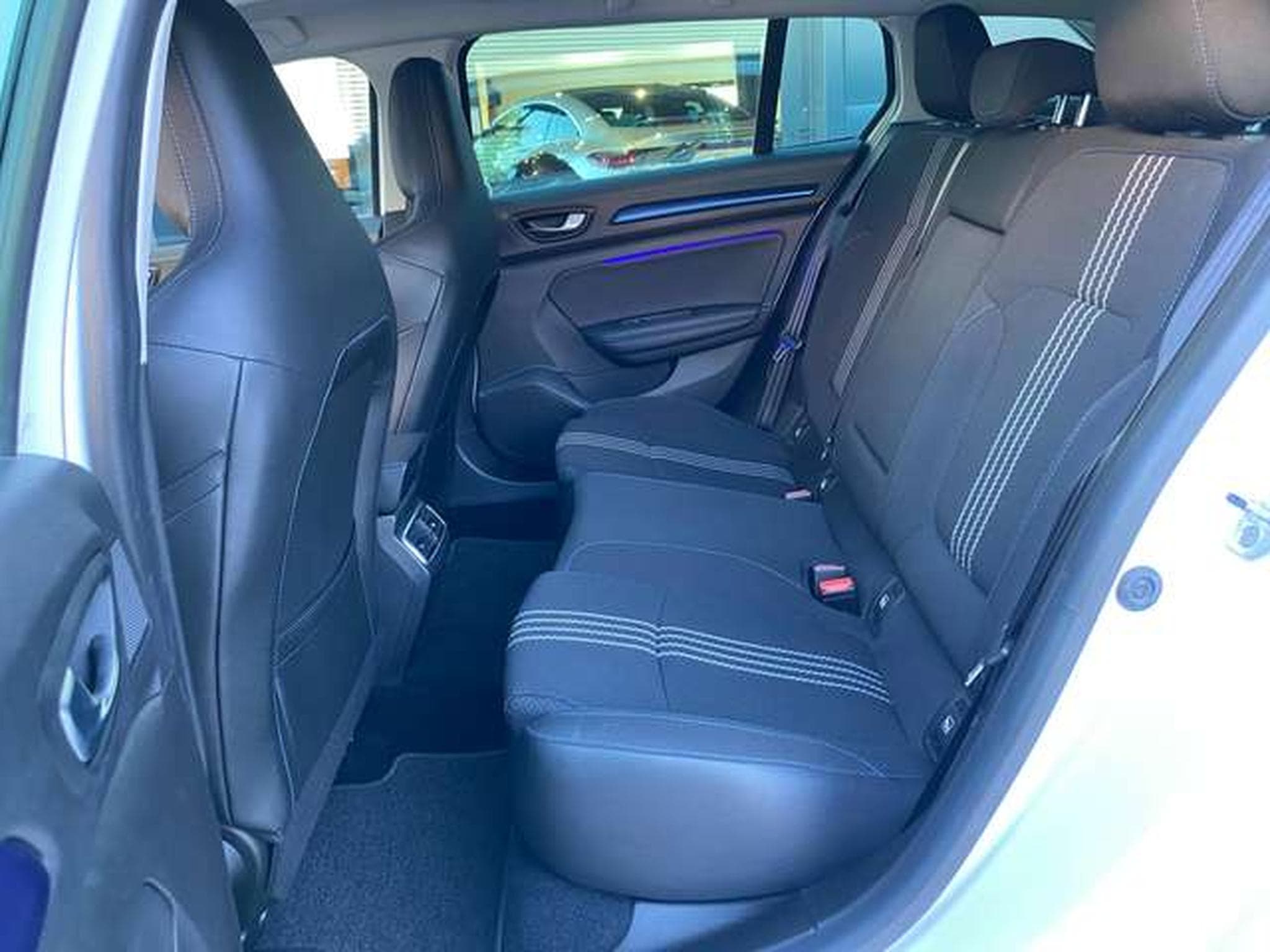 Renault Megane Megane Grandtour ENERGY dCi 165 EDC BOSE EDITION (2018) - Foto 20