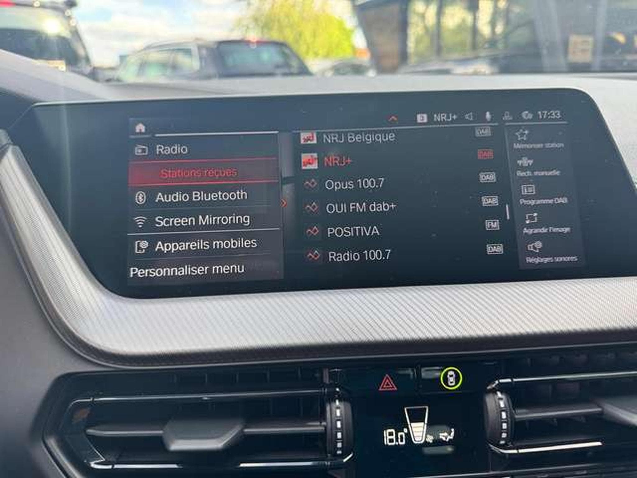 BMW 118 118i Aut. M Sport jusqu'à 36 mois de garantie (2021) - Photo 19