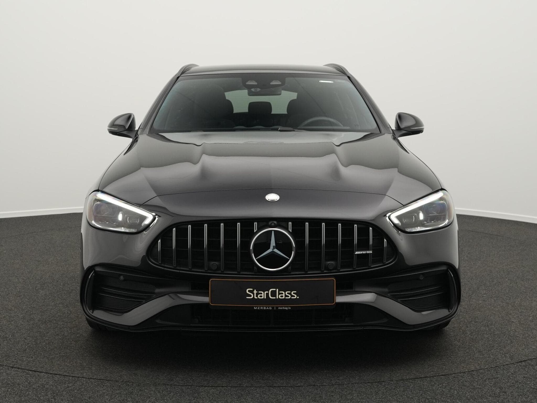 Mercedes C 43 AMG 4MATIC T. Digital+Pano+360°+Night+Memo (2025) - Photo 2