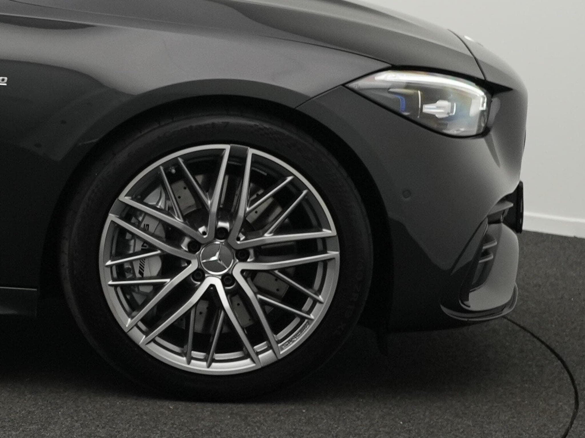 Mercedes C 43 AMG 4MATIC T. Digital+Pano+360°+Night+Memo (2025) - Photo 8