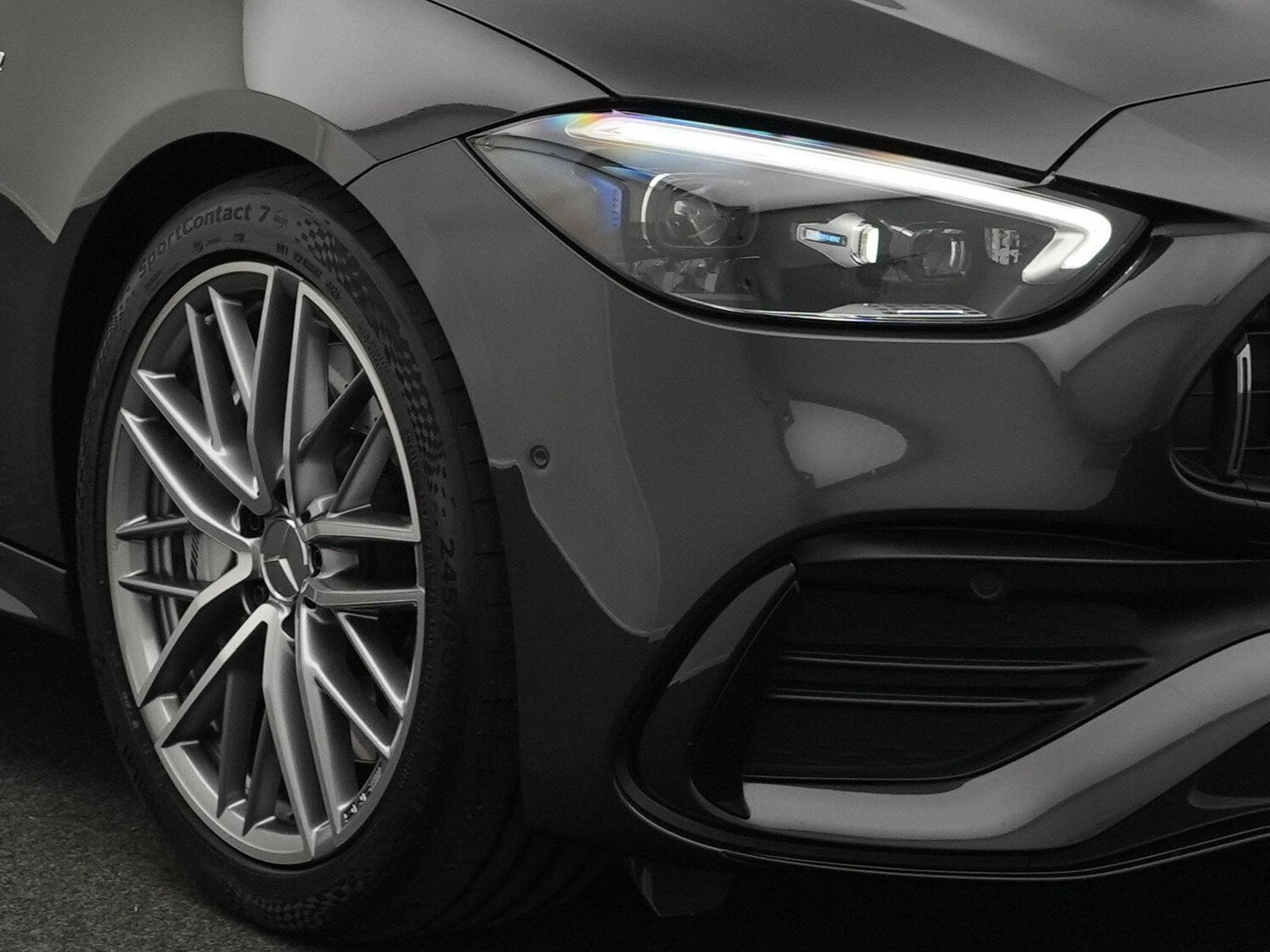 Mercedes C 43 AMG 4MATIC T. Digital+Pano+360°+Night+Memo (2025) - Photo 9