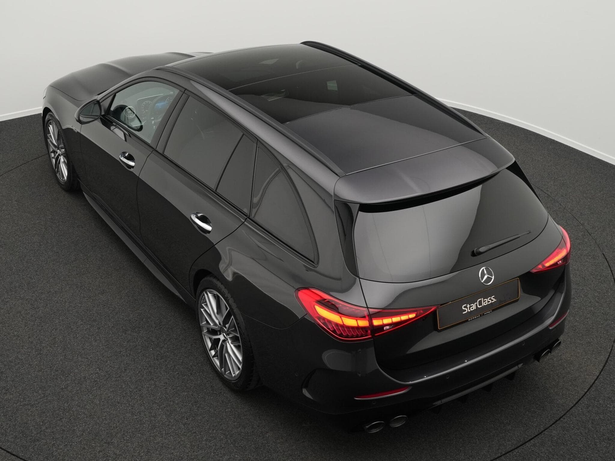 Mercedes C 43 AMG 4MATIC T. Digital+Pano+360°+Night+Memo (2025) - Photo 13