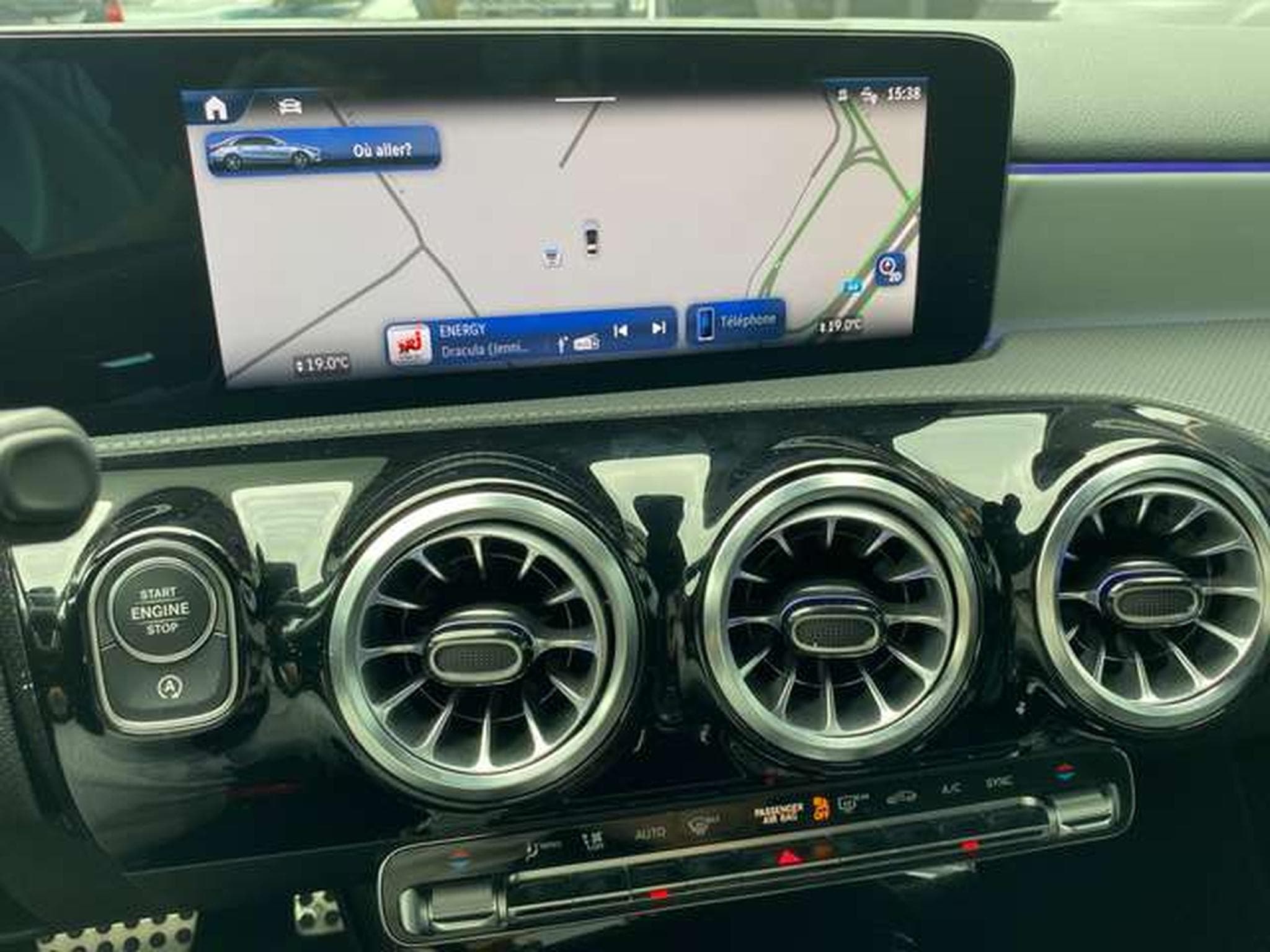 Mercedes A 180 A 180 7G-DCT Lim. AMG Line Advanced Plus (2023) - Photo 11