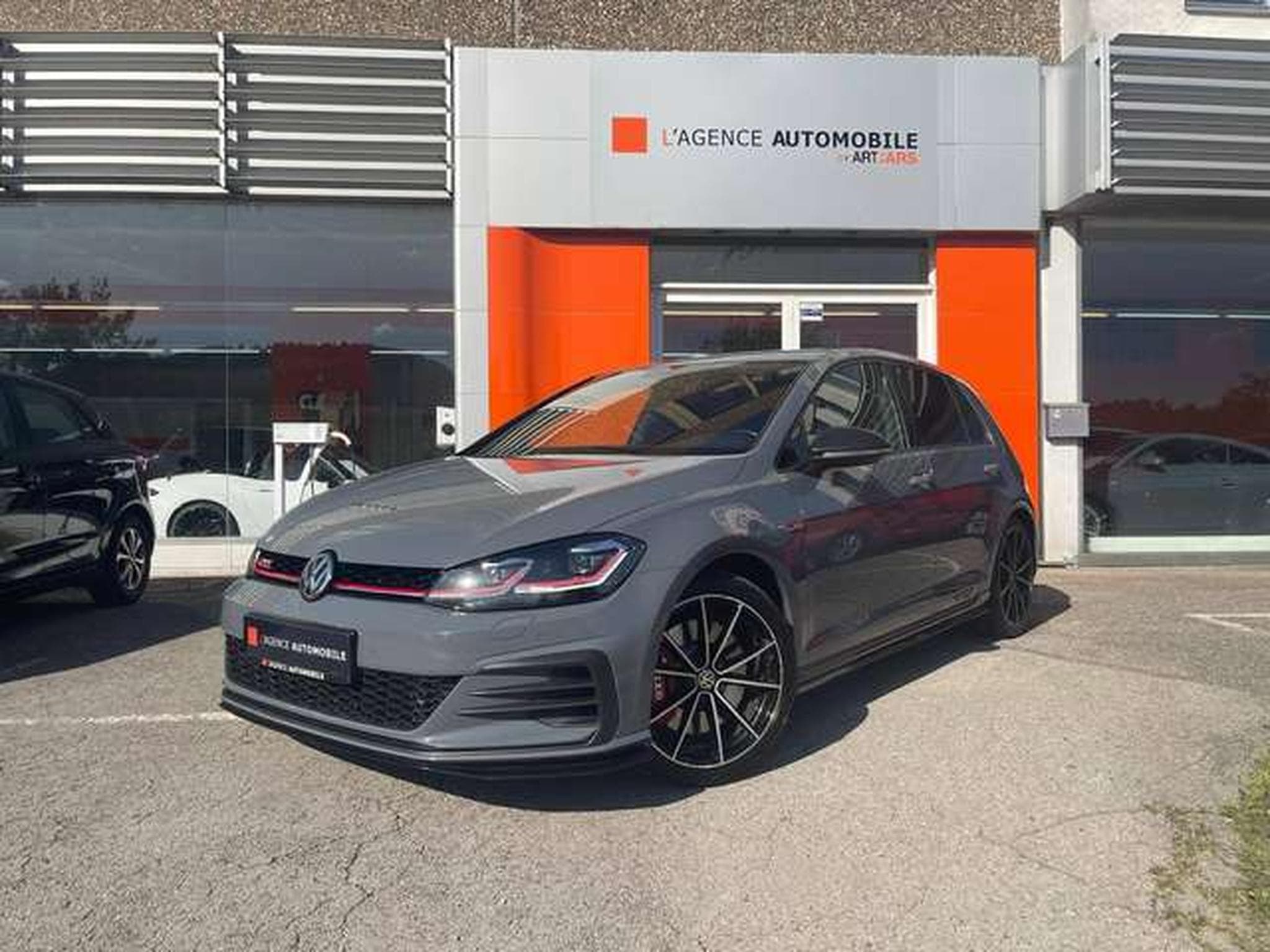 VW Golf Golf GTI TCR DSG-JUSQU'A 36MOIS DE GARANTIE- (2019) - Foto 2