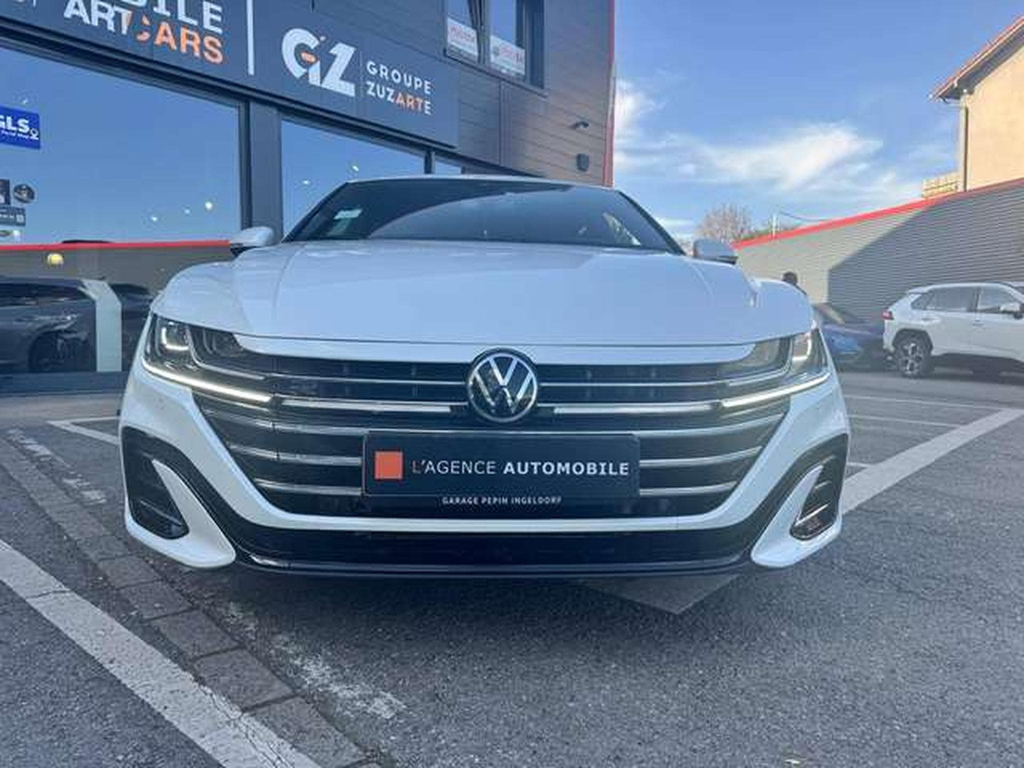 VW Arteon 2.0 TDI SCR 4Motion DSG R-Line / R-SEAT /  JUSQU'A 36 MOIS D (2021) - Foto 3
