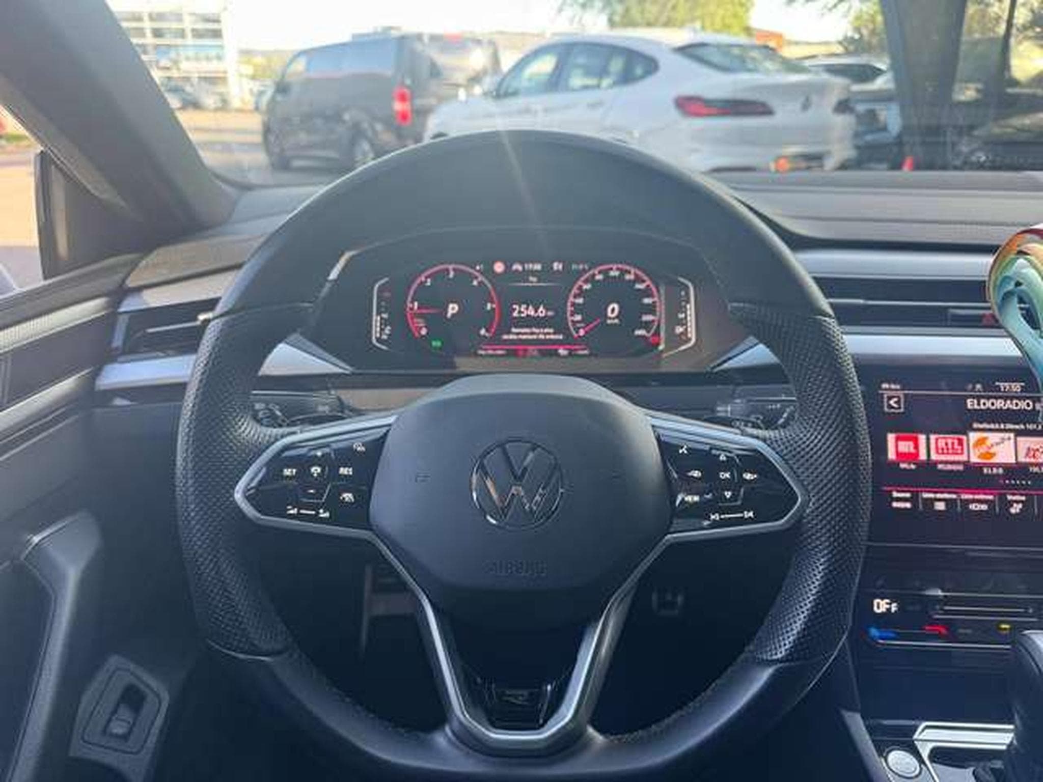 VW Arteon 2.0 TDI SCR 4Motion DSG R-Line / R-SEAT /  JUSQU'A 36 MOIS D (2021) - Foto 15