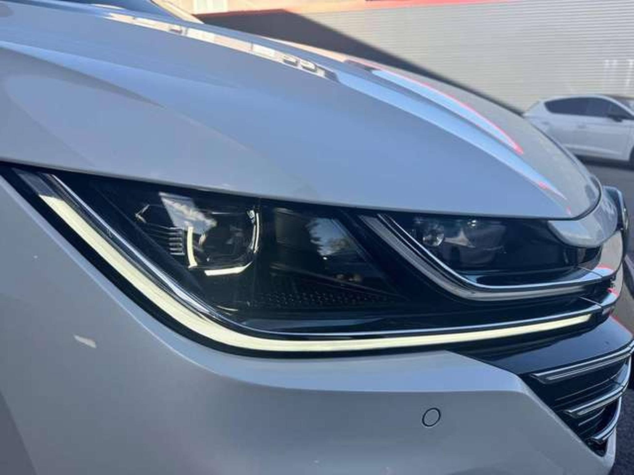 VW Arteon 2.0 TDI SCR 4Motion DSG R-Line / R-SEAT /  JUSQU'A 36 MOIS D (2021) - Foto 24