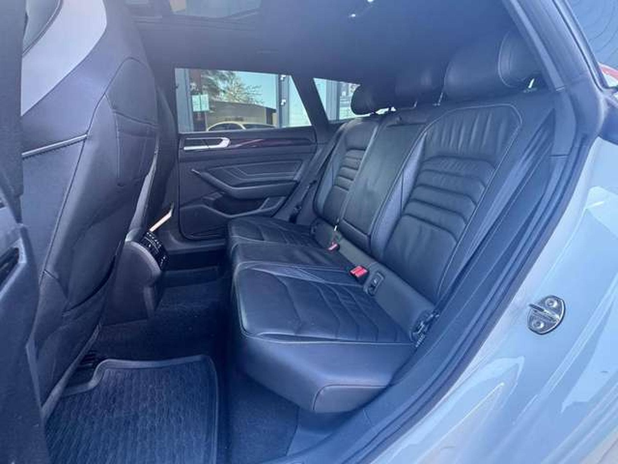 VW Arteon 2.0 TDI SCR 4Motion DSG R-Line / R-SEAT /  JUSQU'A 36 MOIS D (2021) - Foto 21