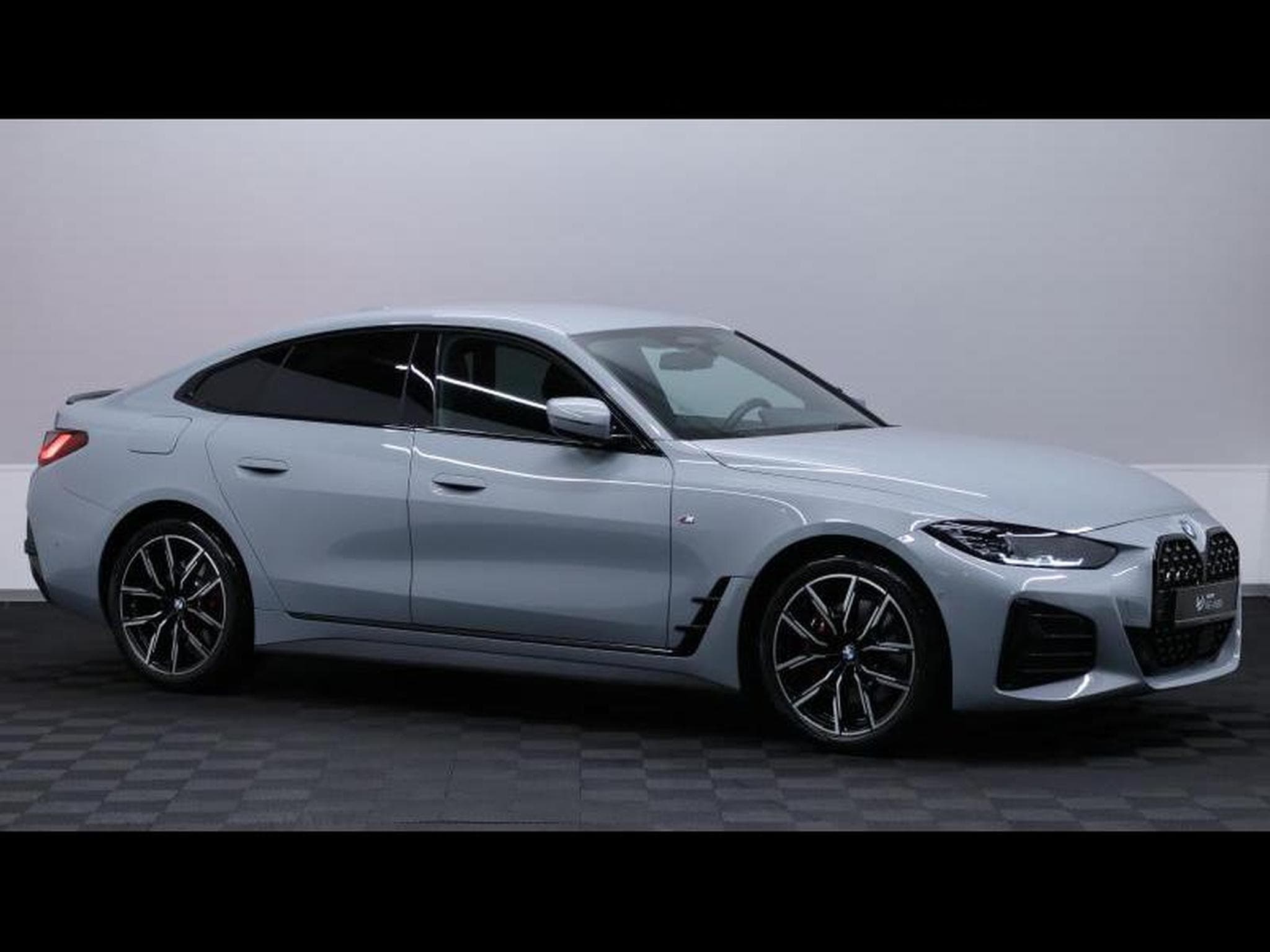 BMW 420 i Grand Coupe M SPORT Pro (2022) - Foto 3