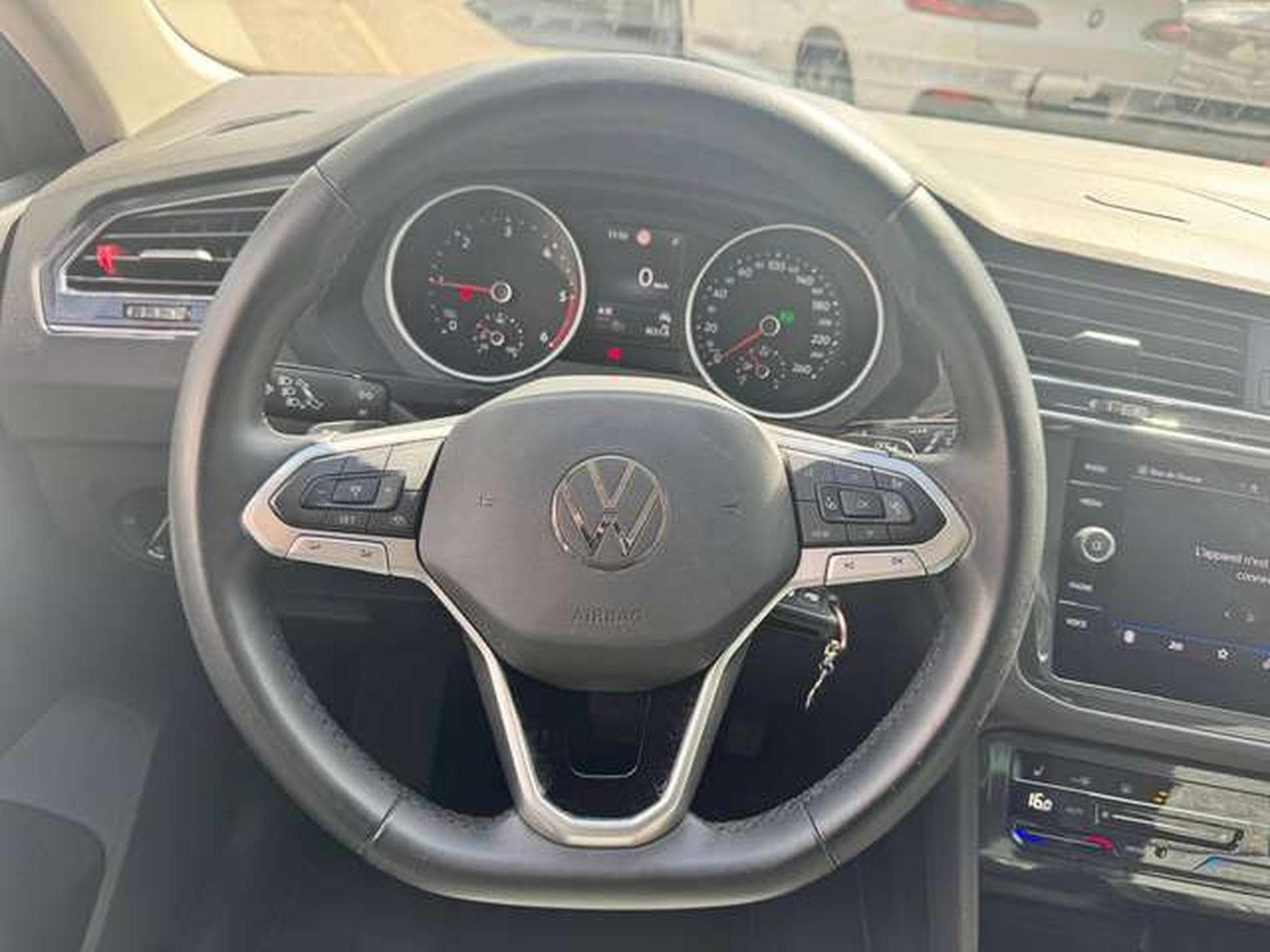 VW Tiguan Tiguan 2.0 TDI SCR DSG Life JUSQU'A 36 MOIS DE GARANTIE (2022) - Foto 12