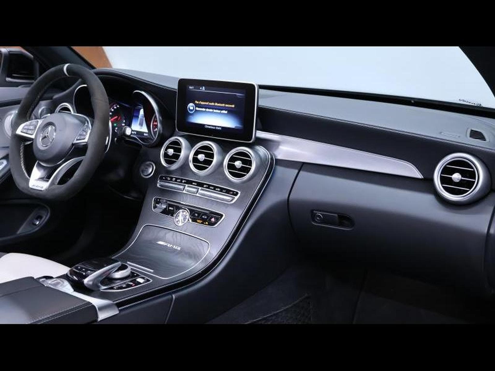 Mercedes C 63 AMG S AMG Convertible 7g-DCT (2018) - Foto 36
